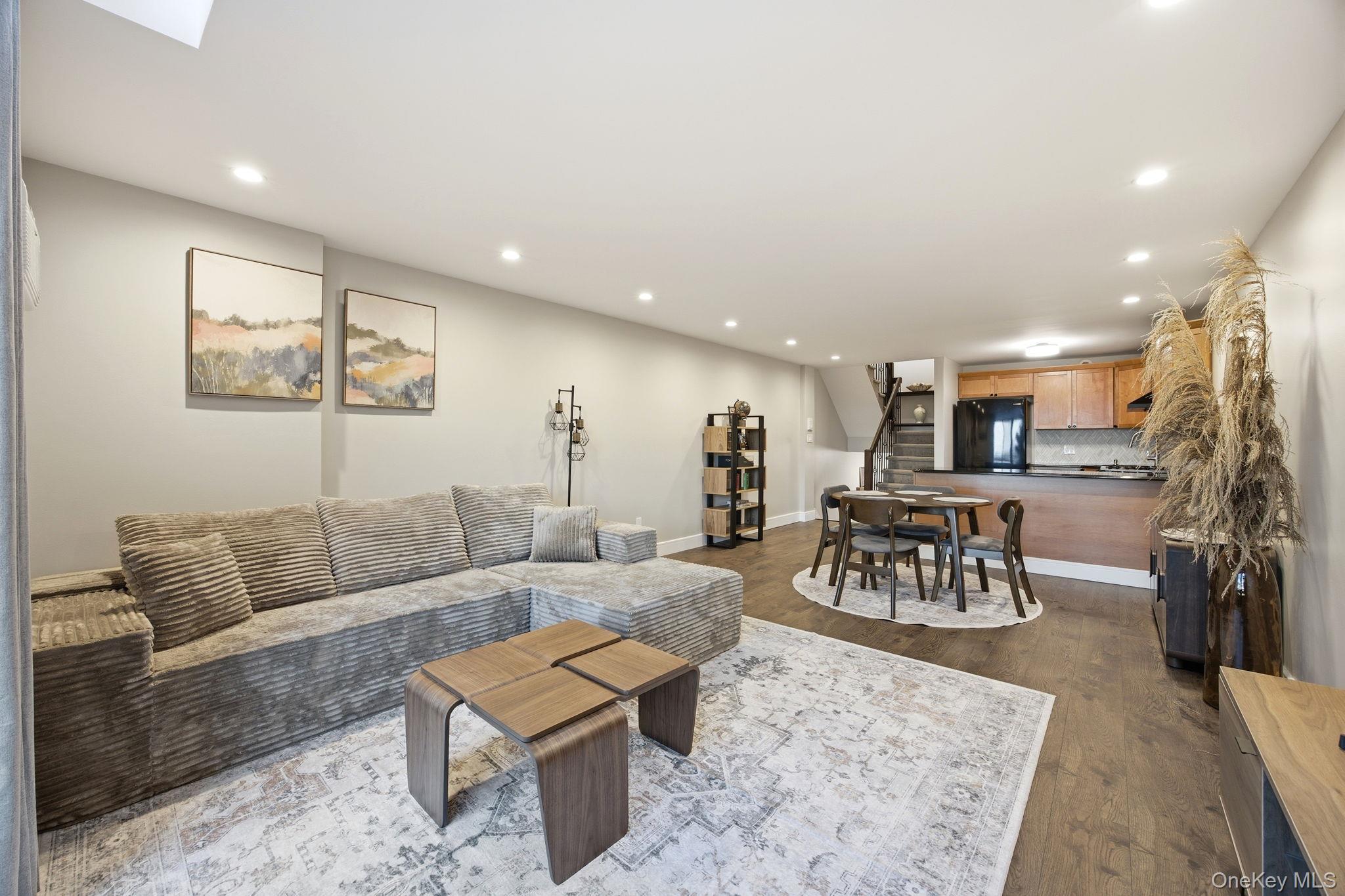 Condo Austin  Queens, NY 11415, MLS-980275-12