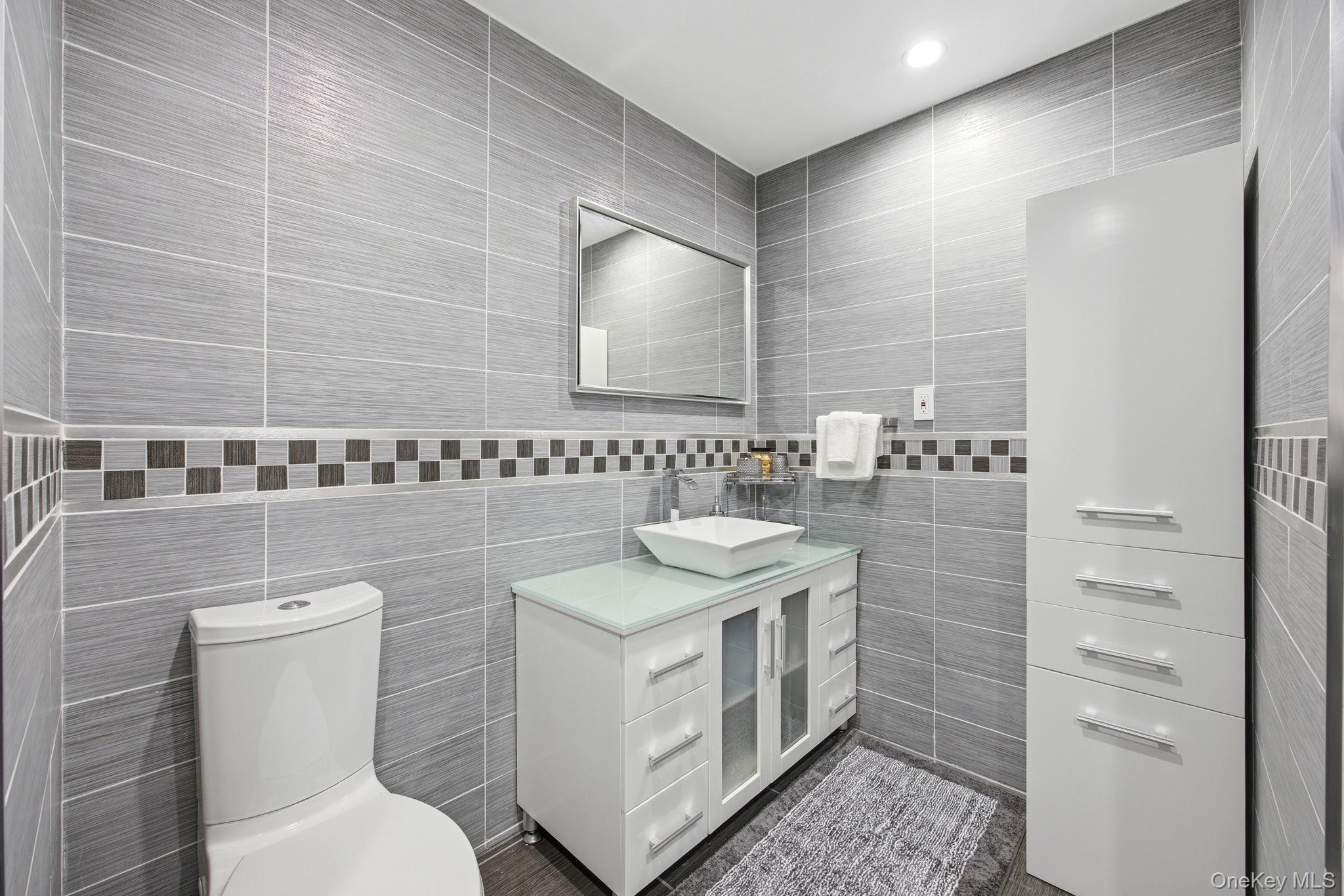 Condo Austin  Queens, NY 11415, MLS-980275-19