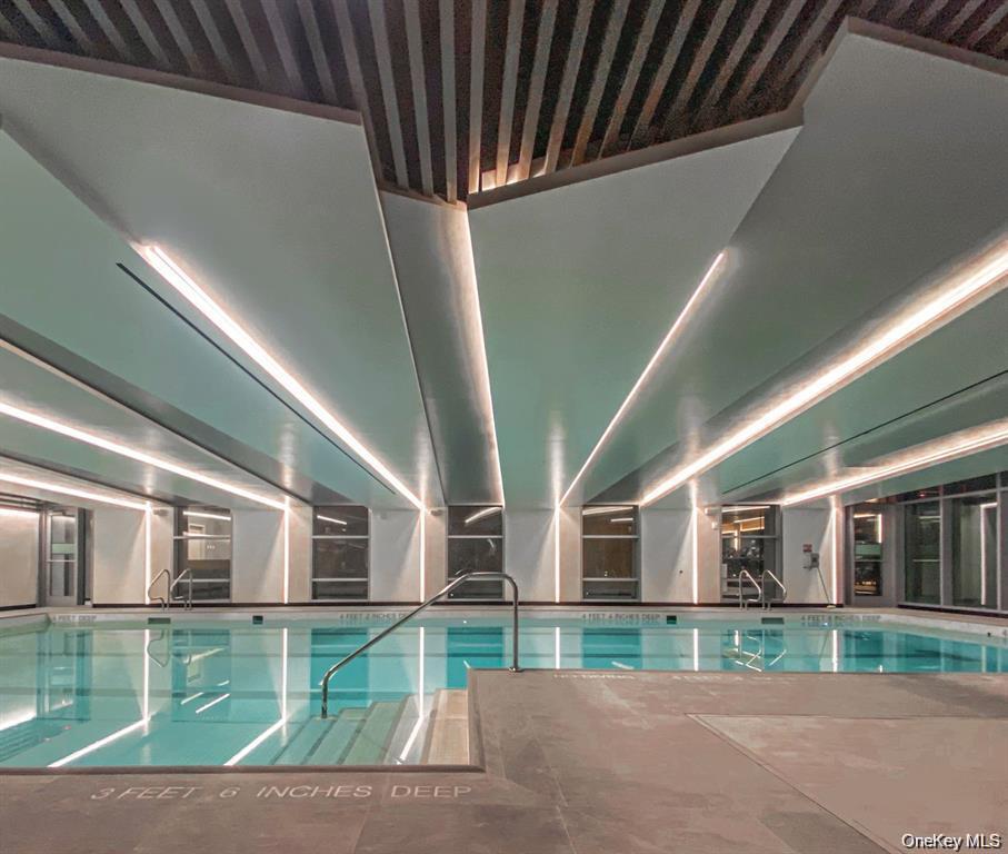 Condo 39th  Queens, NY 11354, MLS-980280-13