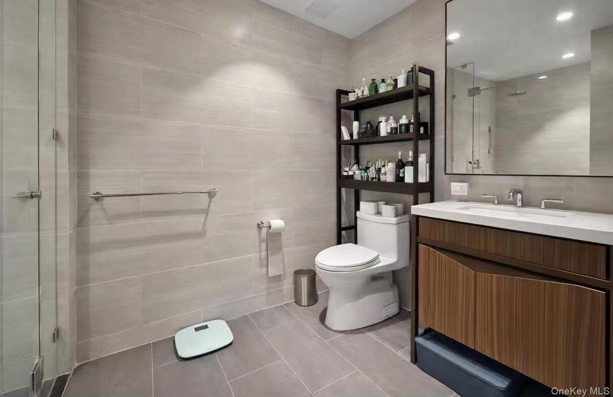 Condo 39th  Queens, NY 11354, MLS-980280-6