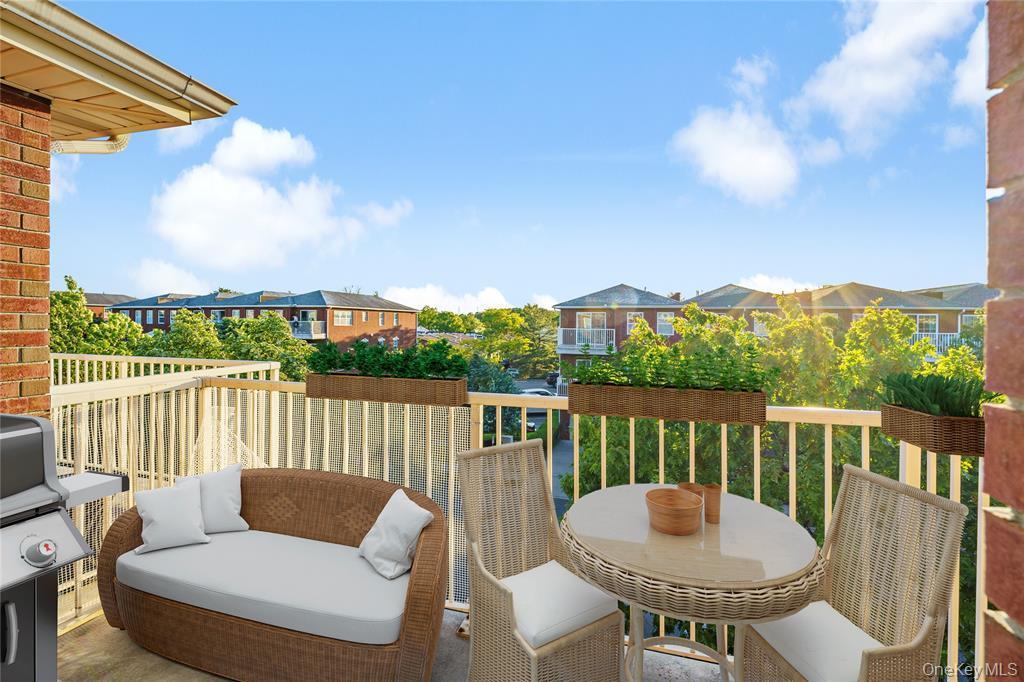 Condo Endeavor Queens, NY 11356, MLS-980281-11