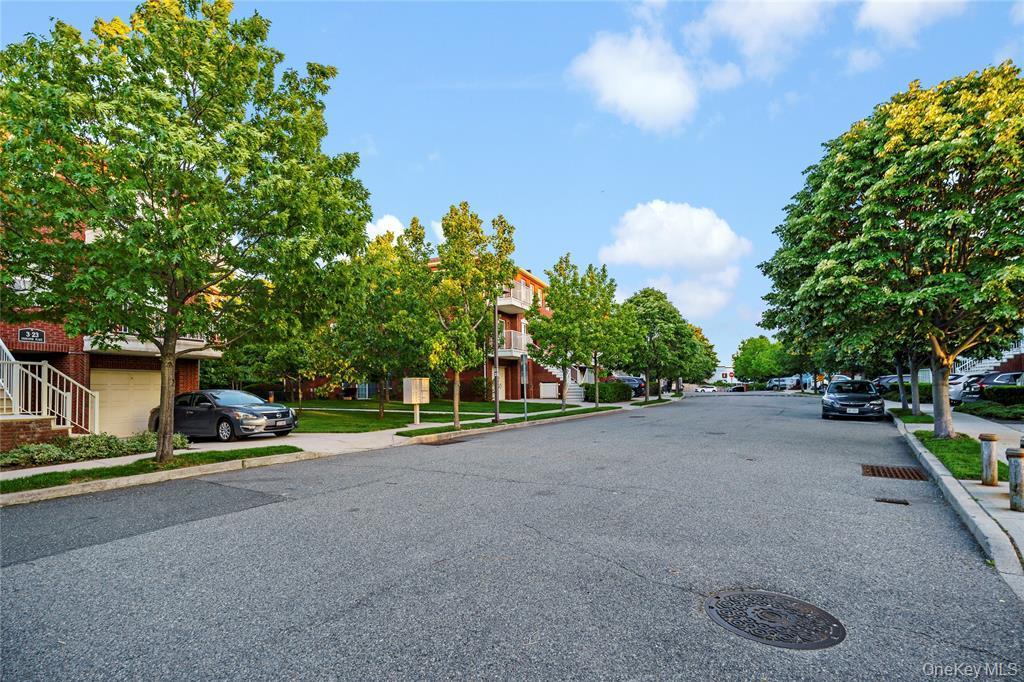 Condo Endeavor Queens, NY 11356, MLS-980281-17