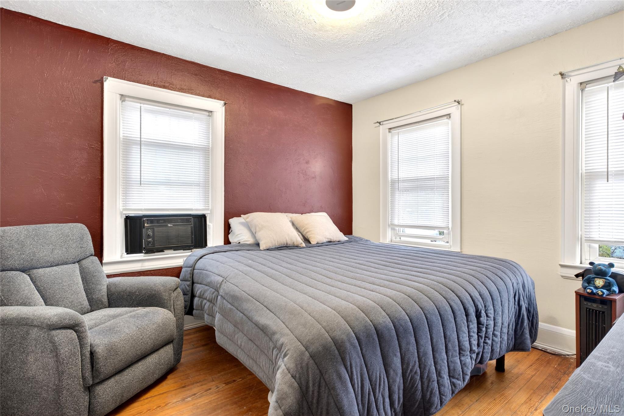 Single Family Dubois  Nassau County, NY 11581, MLS-980287-11