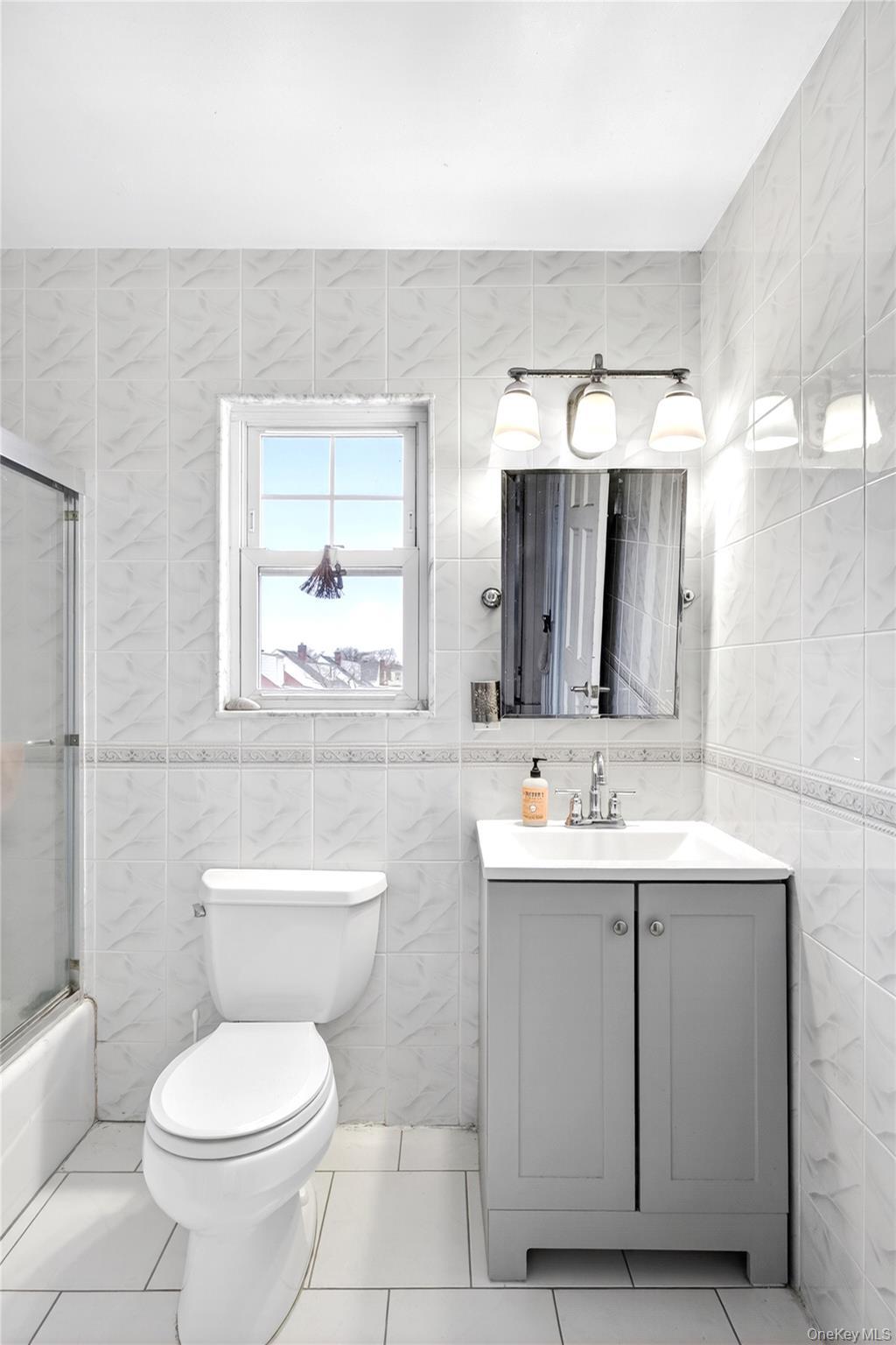 Single Family Dubois  Nassau County, NY 11581, MLS-980287-12