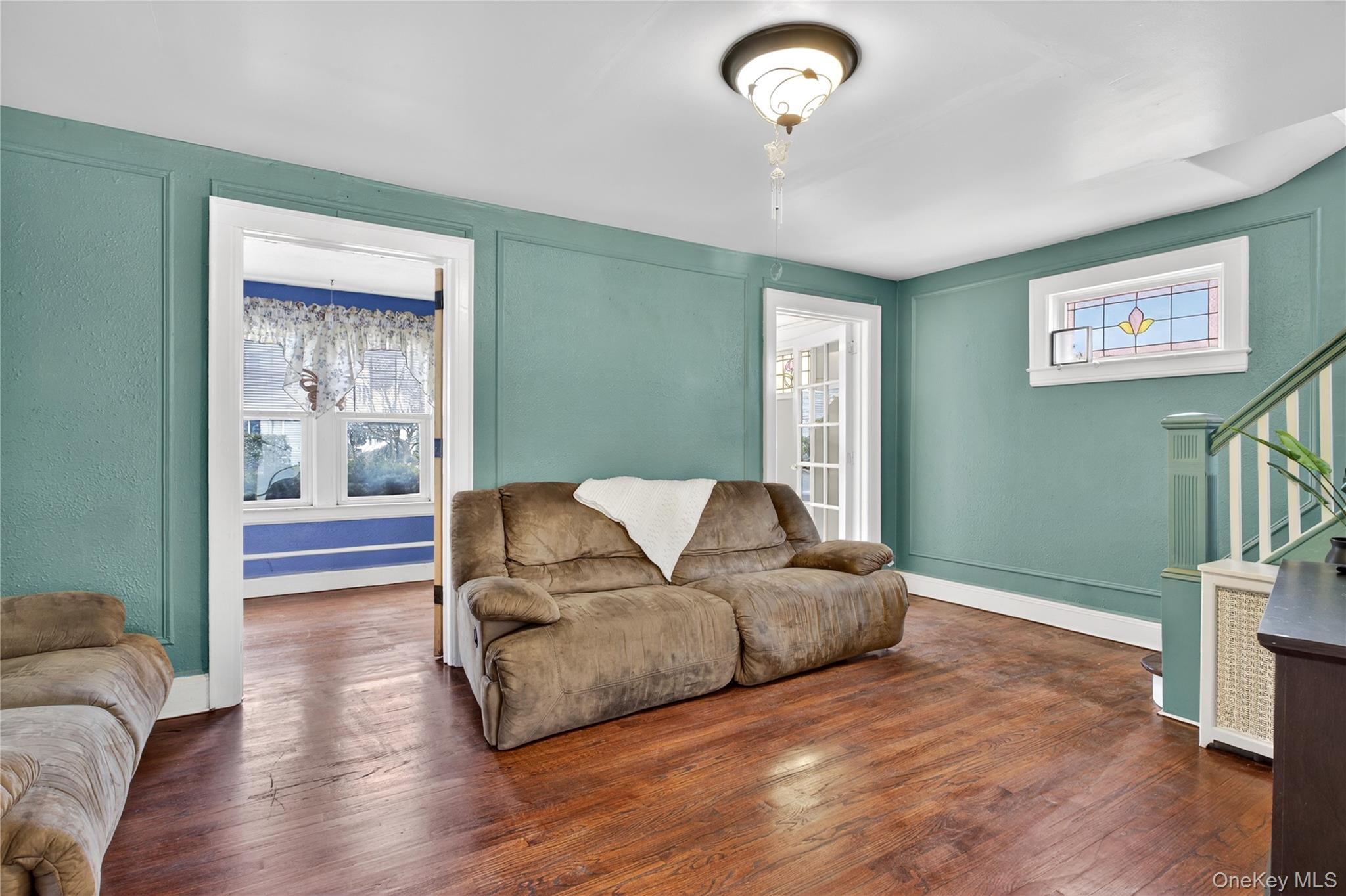 Single Family Dubois  Nassau County, NY 11581, MLS-980287-5