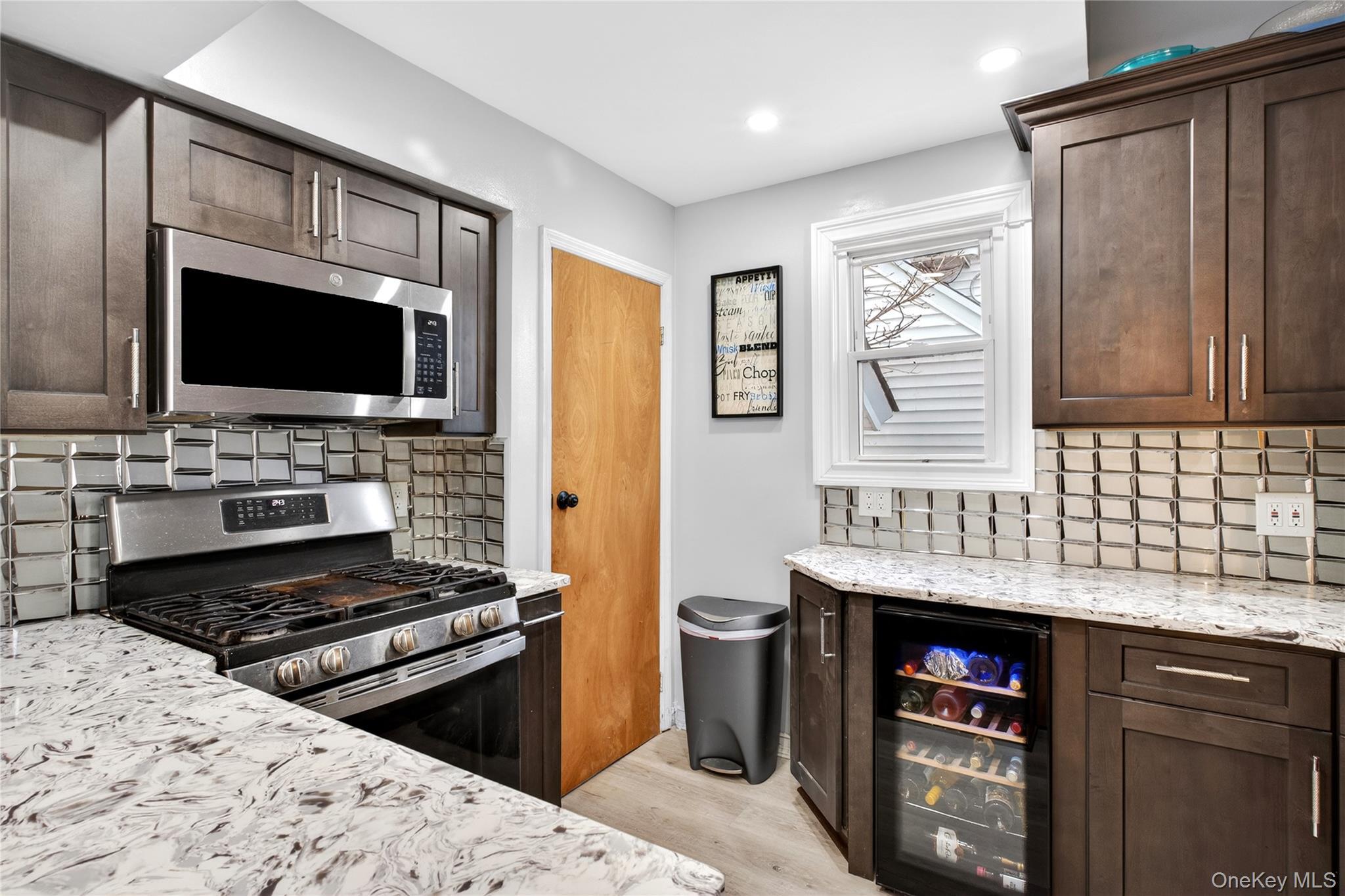 Single Family Dubois  Nassau County, NY 11581, MLS-980287-8