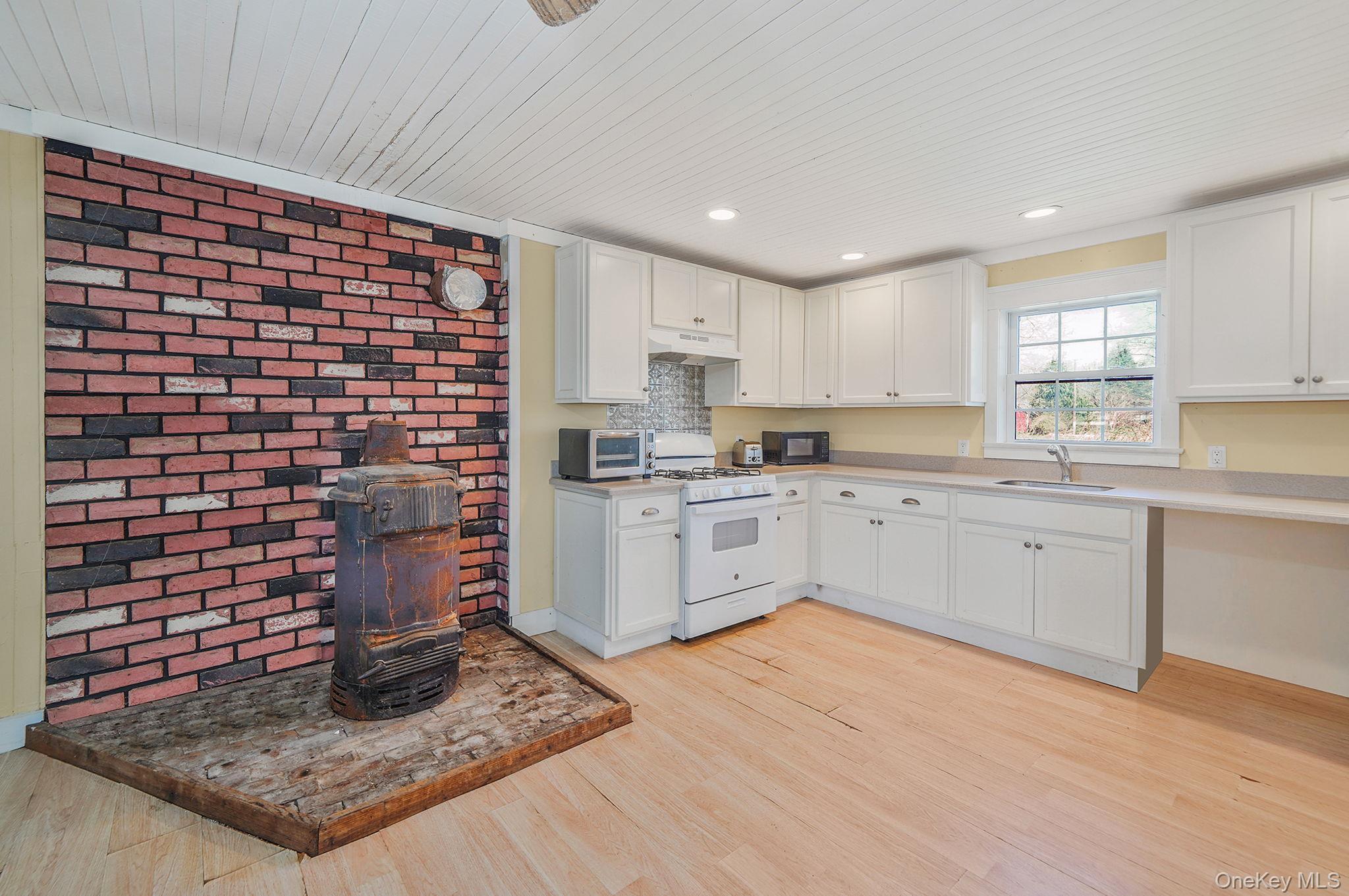 Single Family Sound Avenue  Suffolk County, NY 11901, MLS-980299-22