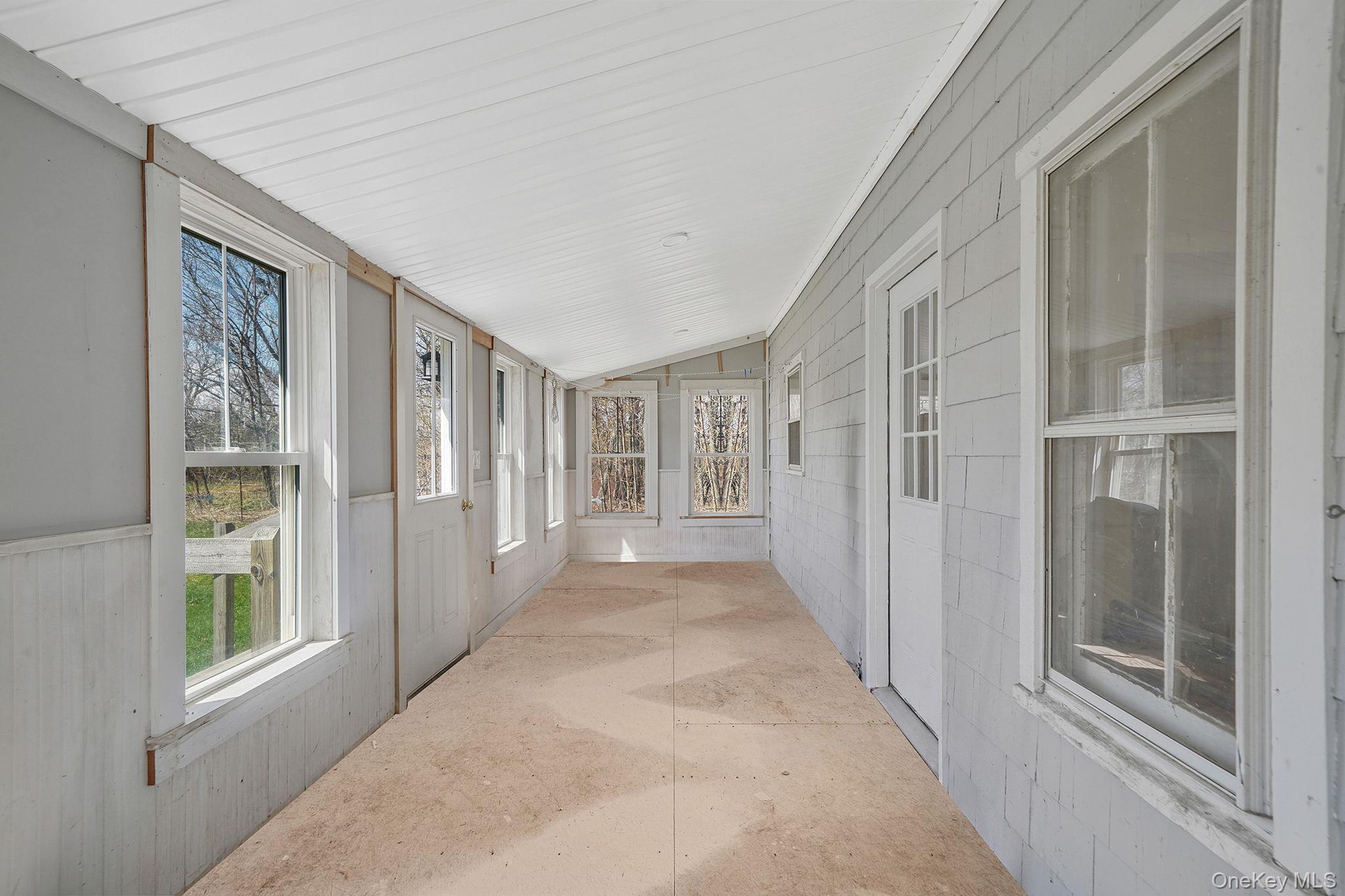 Single Family Sound Avenue  Suffolk County, NY 11901, MLS-980299-27