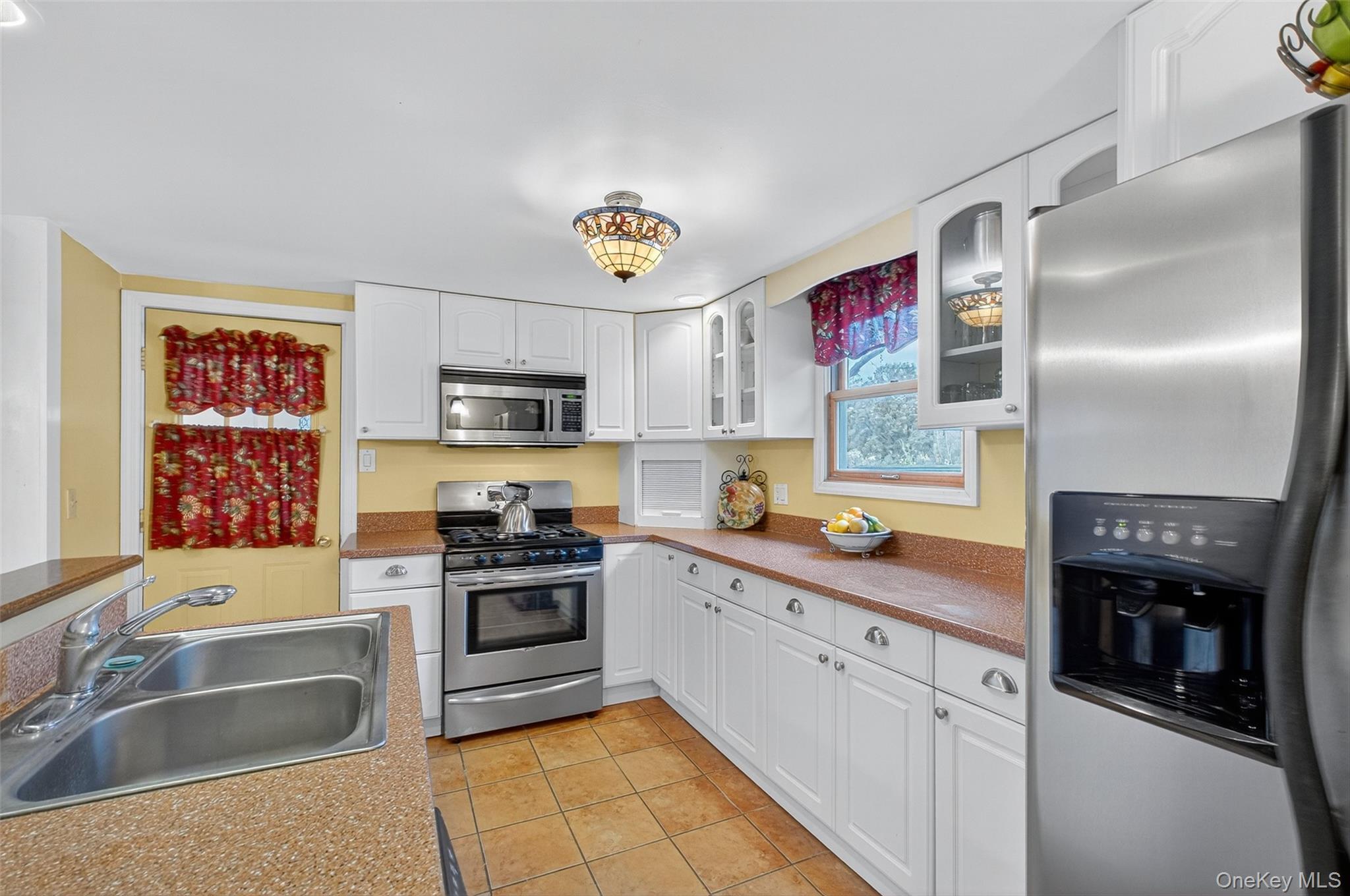 Single Family Canoe Hill  Ulster County, NY 12477, MLS-980302-2