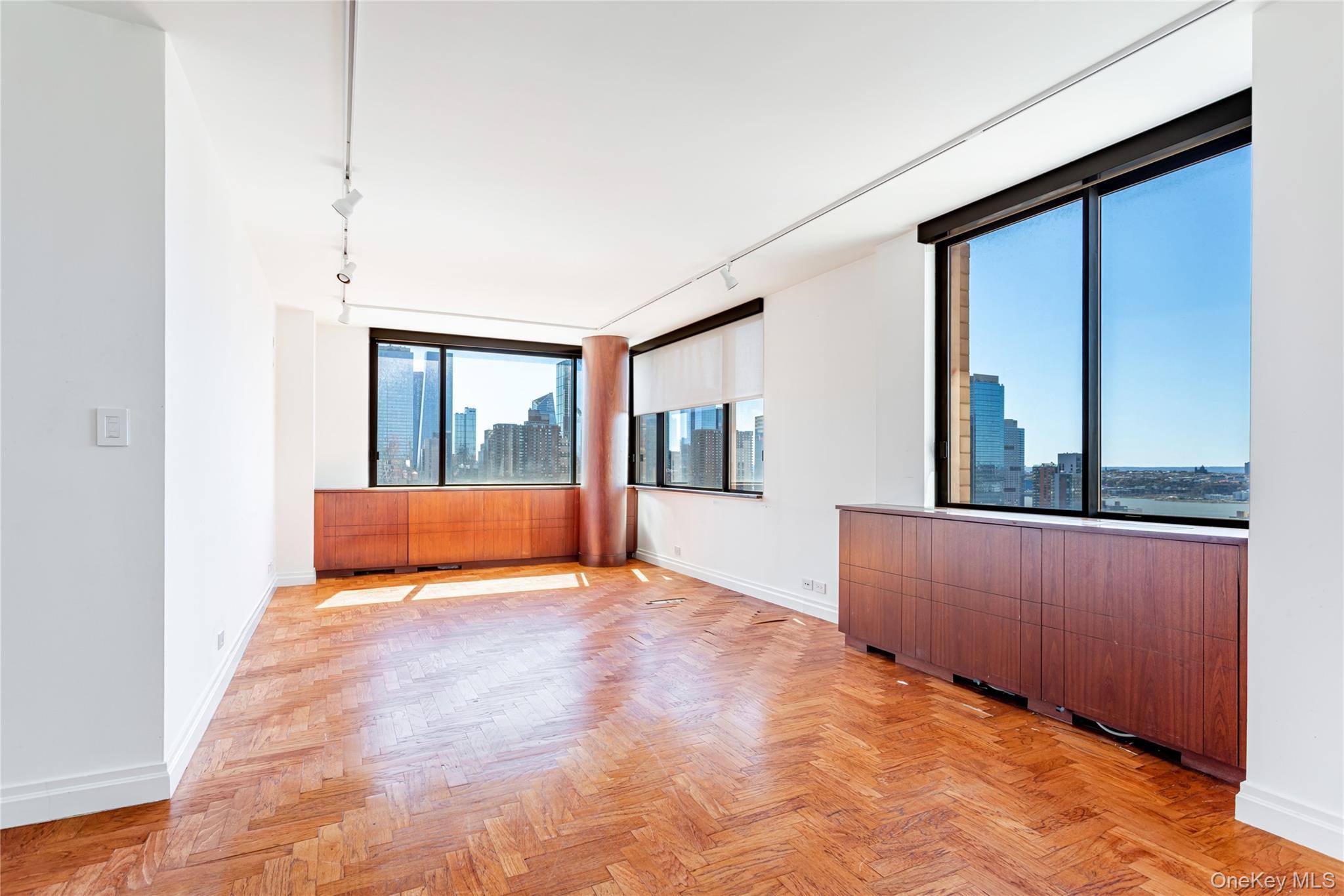 Condo 50th  Manhattan, NY 10019, MLS-980304-12