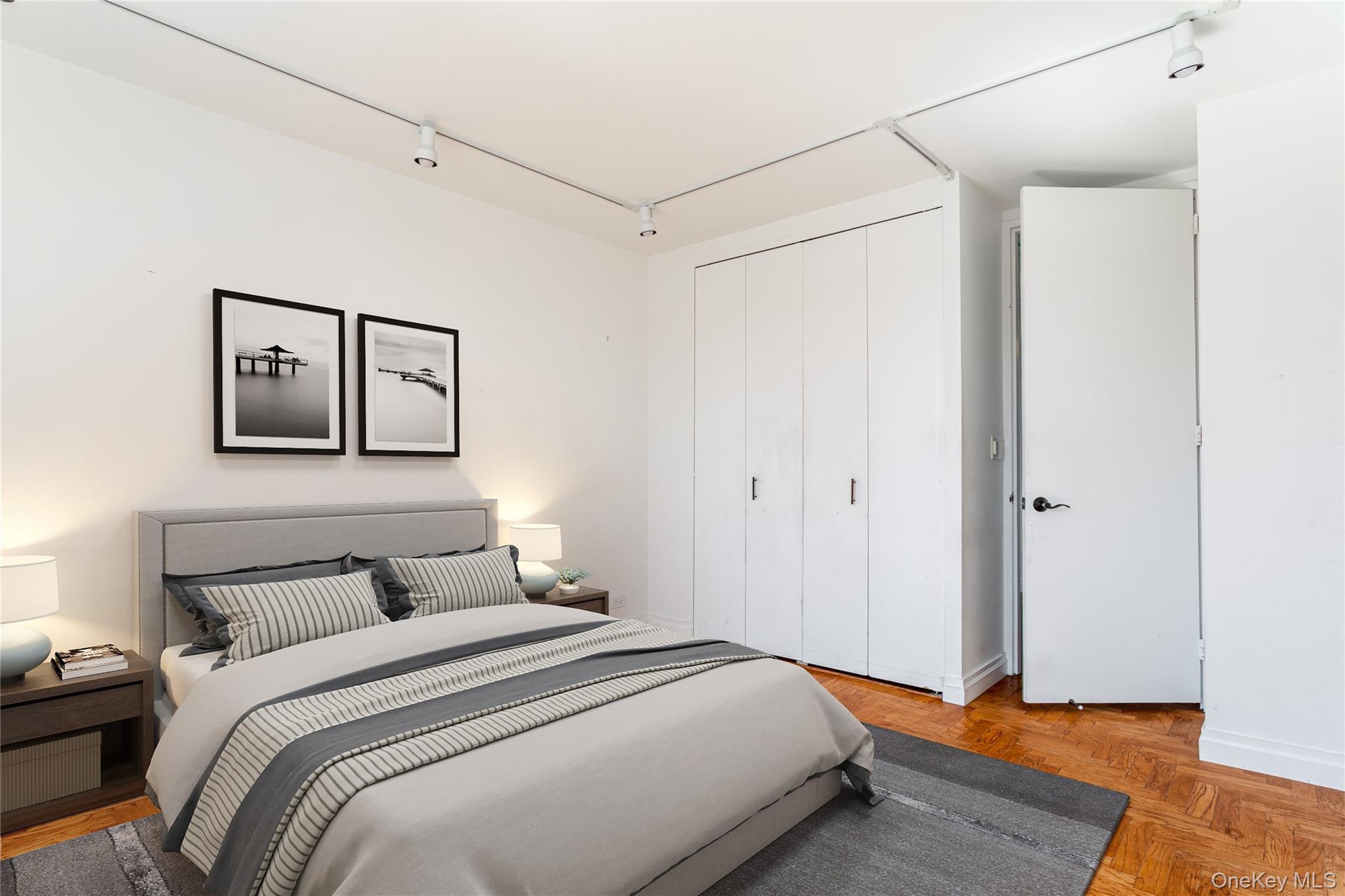 Condo 50th  Manhattan, NY 10019, MLS-980304-24