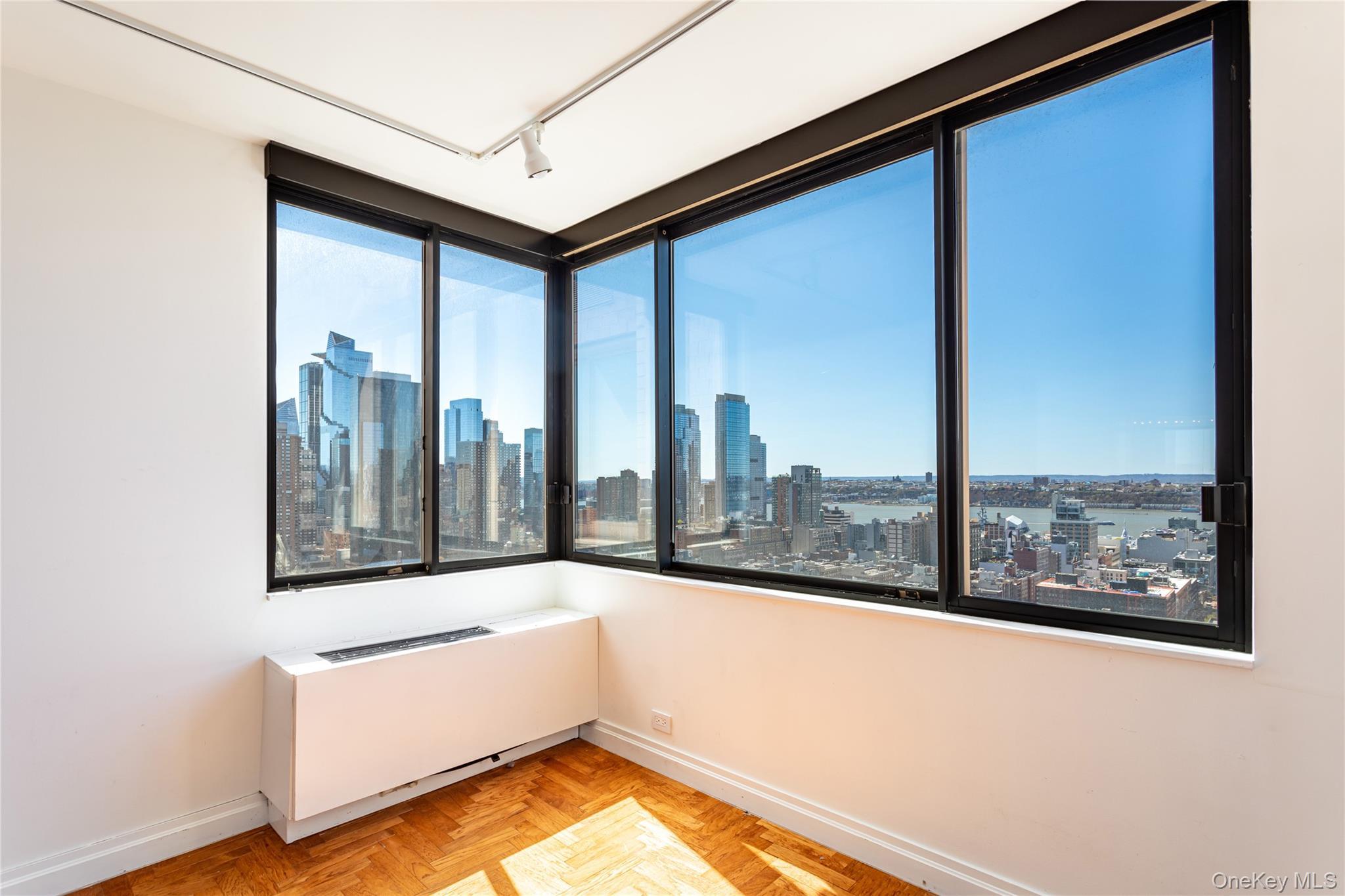 Condo 50th  Manhattan, NY 10019, MLS-980304-8
