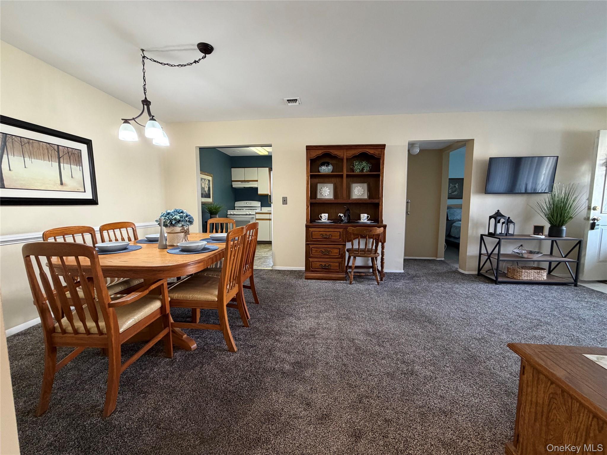 Condo Cambridge  Suffolk County, NY 11726, MLS-980309-30