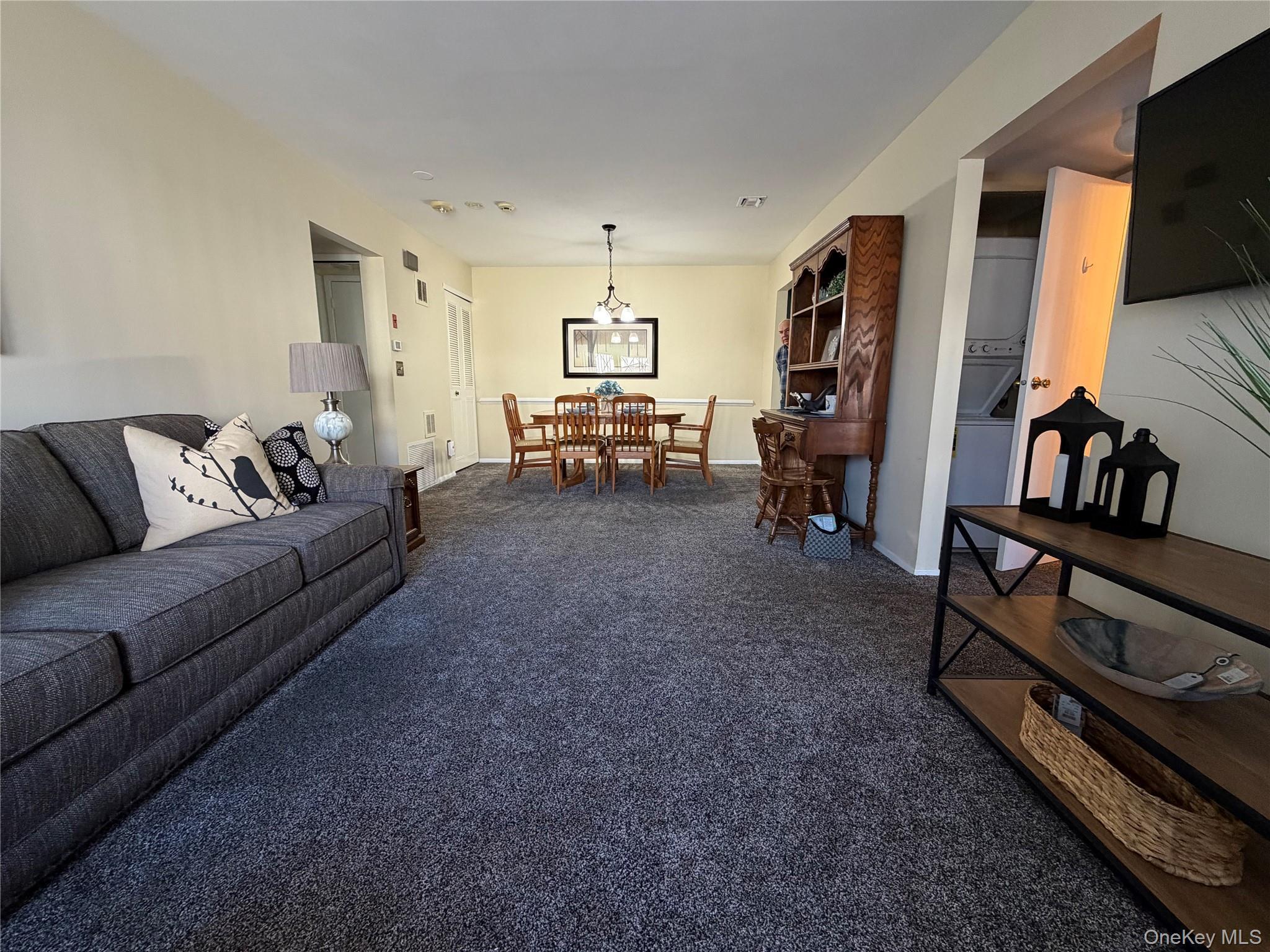 Condo Cambridge  Suffolk County, NY 11726, MLS-980309-6