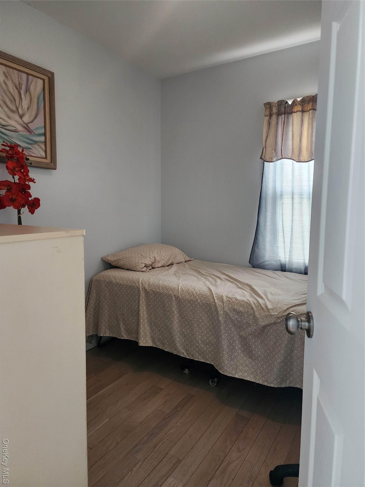 Single Family 64th Queens, NY 11385, MLS-980311-17