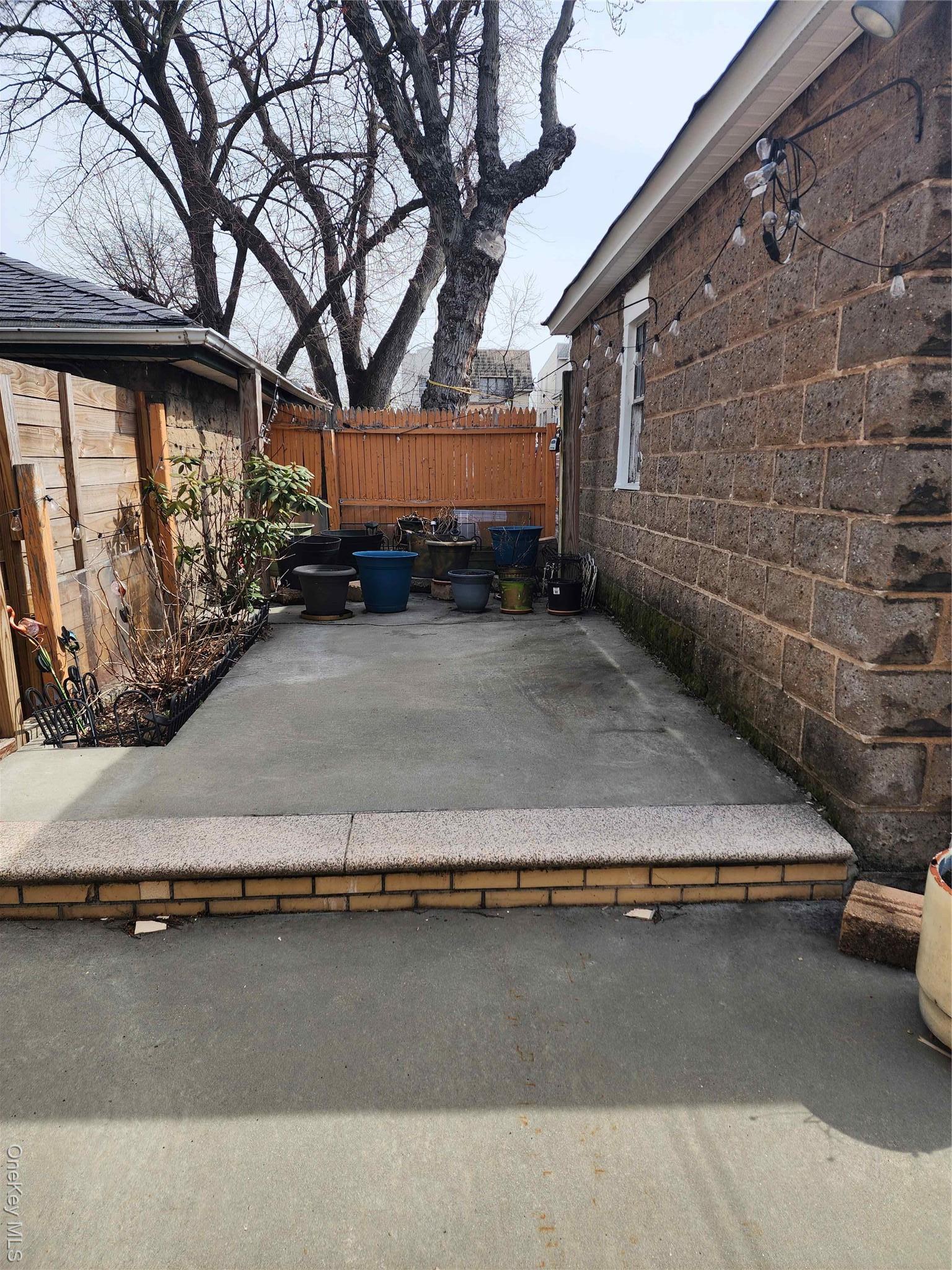 Single Family 64th Queens, NY 11385, MLS-980311-25