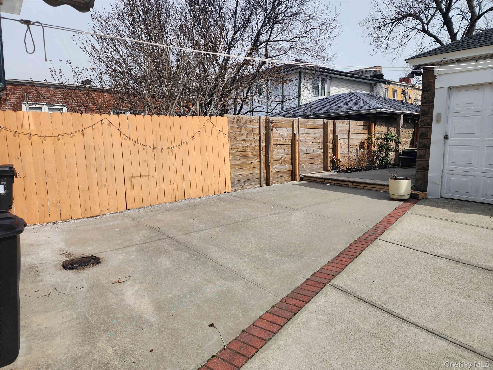 Single Family 64th Queens, NY 11385, MLS-980311-26
