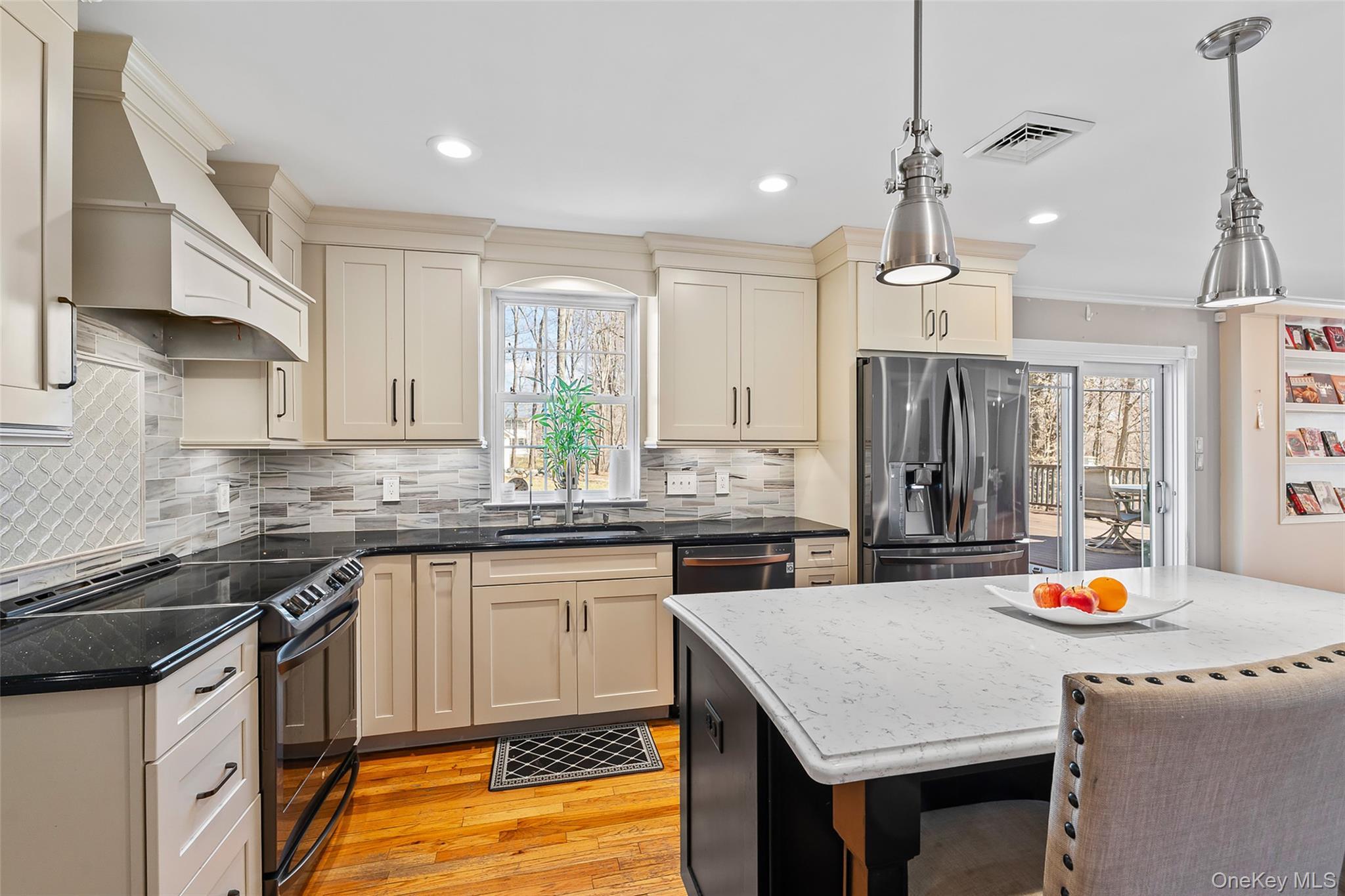 Single Family Lake Shore  Ulster County, NY 12566, MLS-980317-12