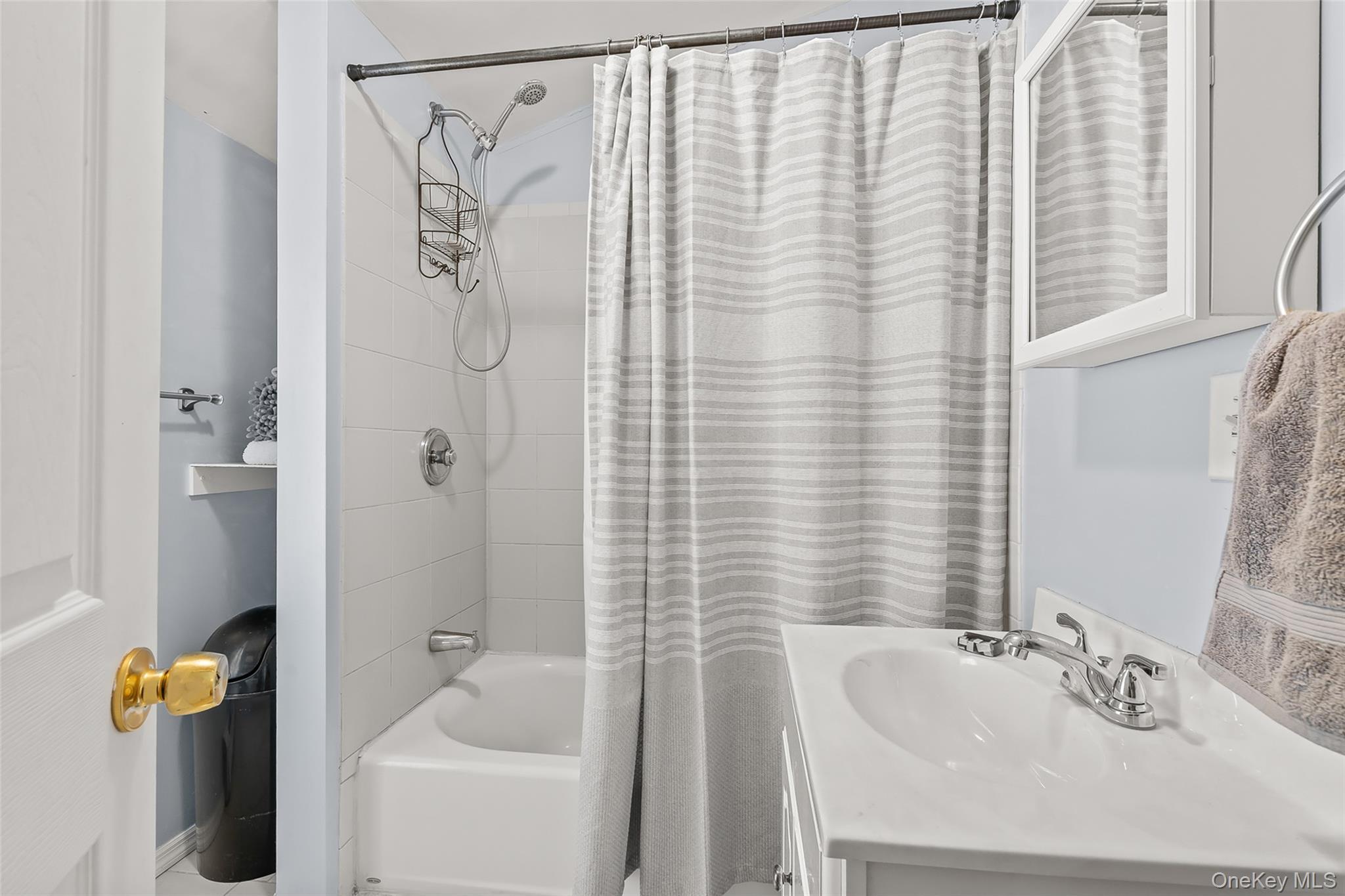 Single Family Lake Shore  Ulster County, NY 12566, MLS-980317-40