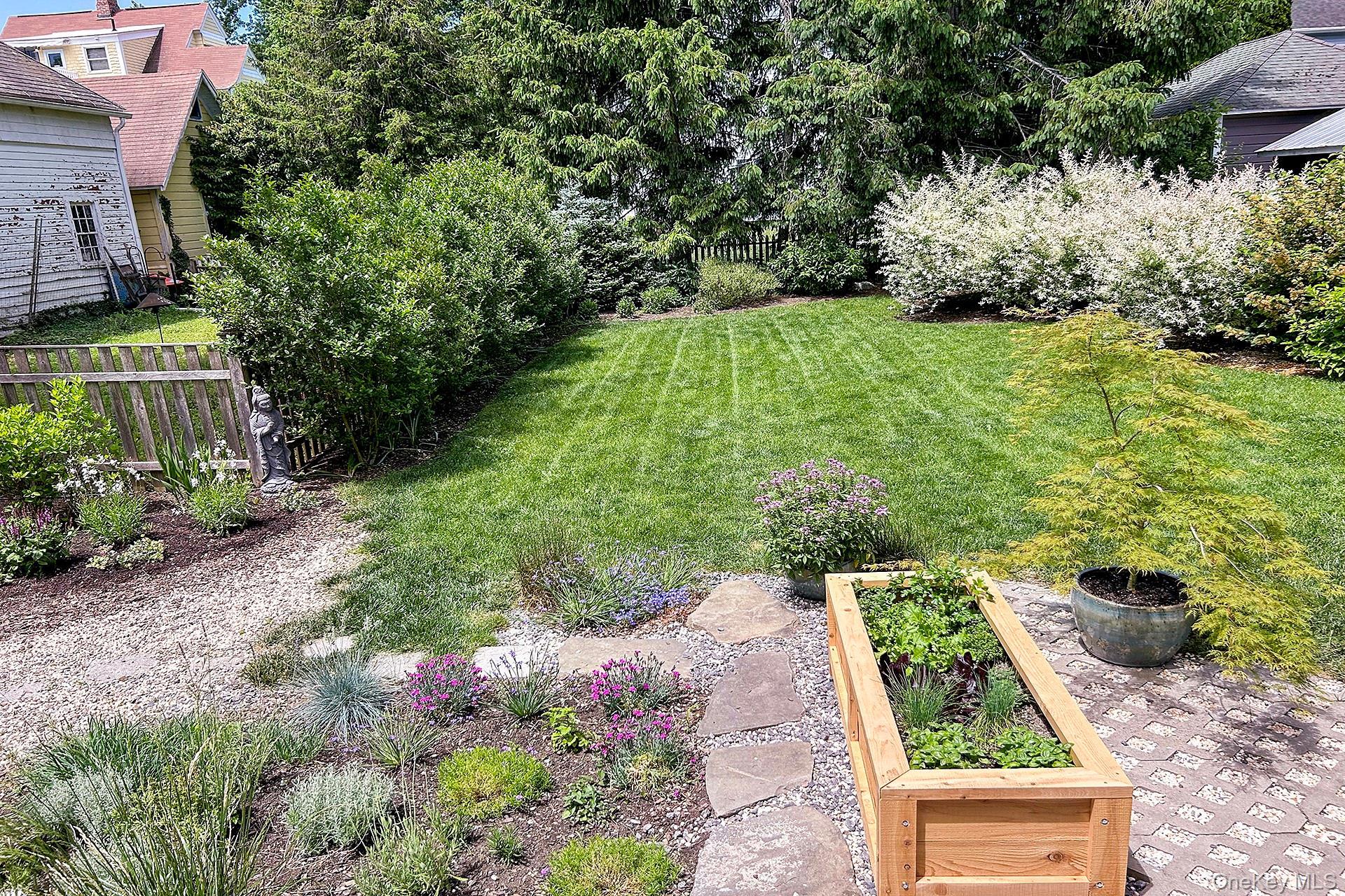 Single Family Central  Dutchess County, NY 12546, MLS-980323-5