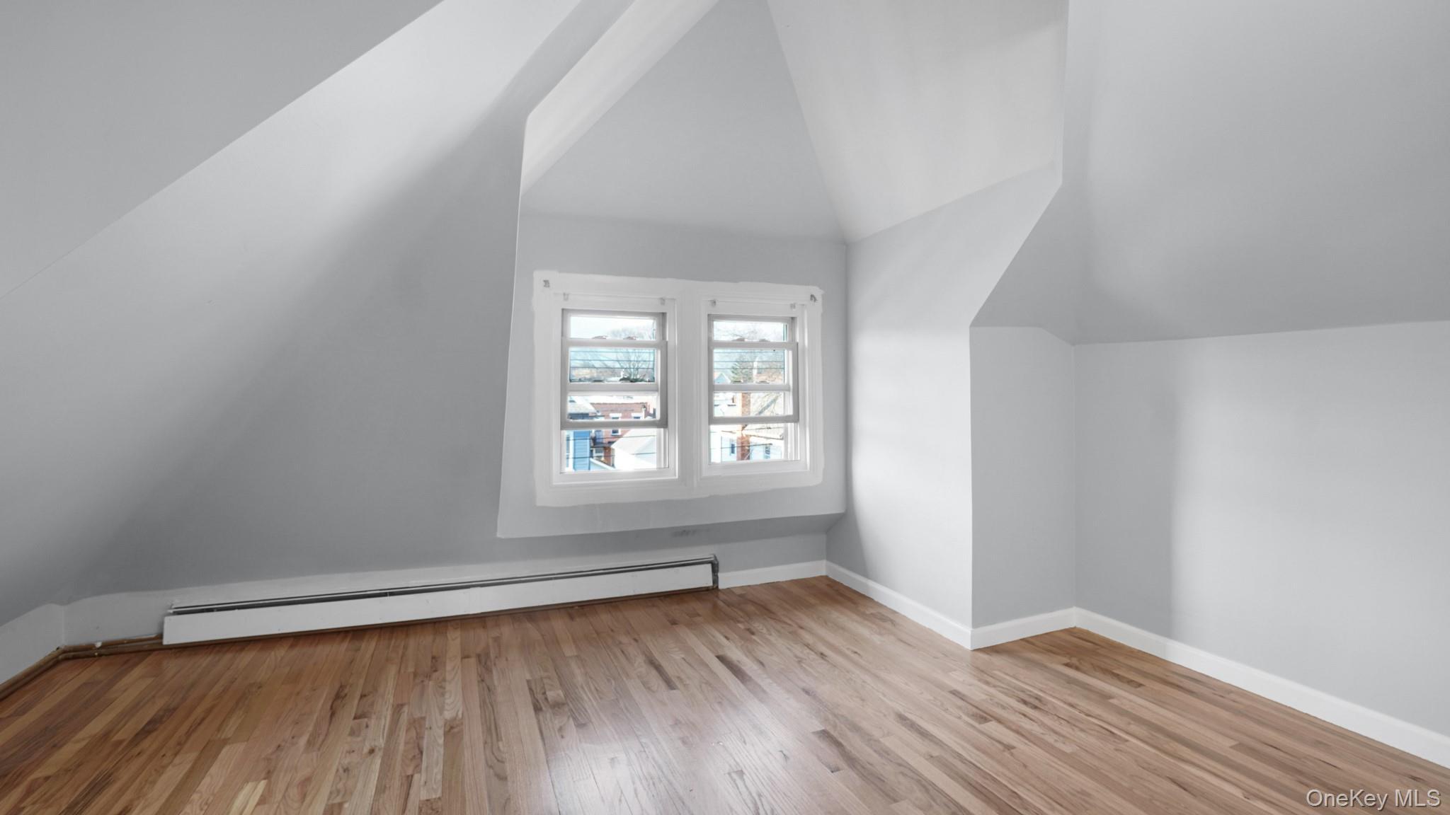 Single Family 235th Bronx, NY 10470, MLS-980325-17