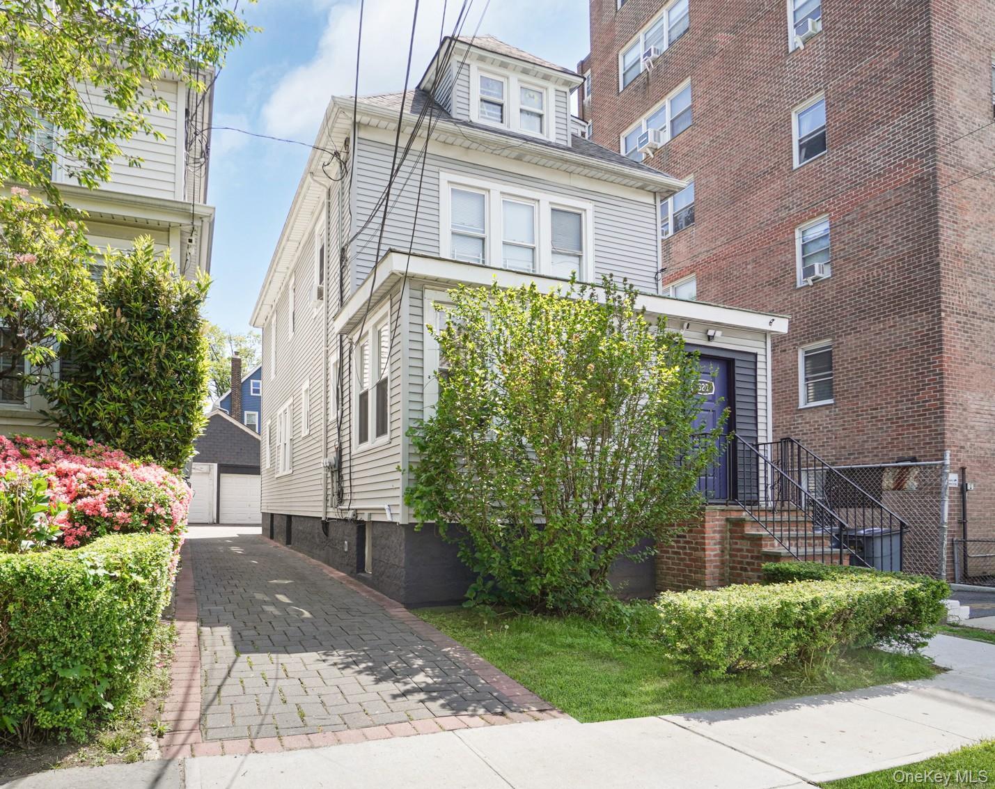Single Family 235th Bronx, NY 10470, MLS-980325-2