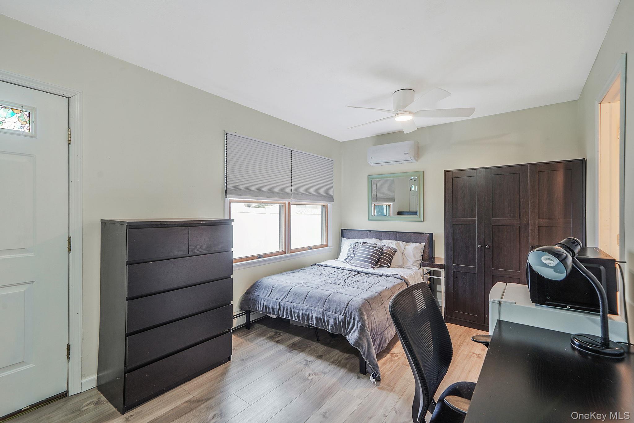 Single Family Nehring  Suffolk County, NY 11702, MLS-980333-17