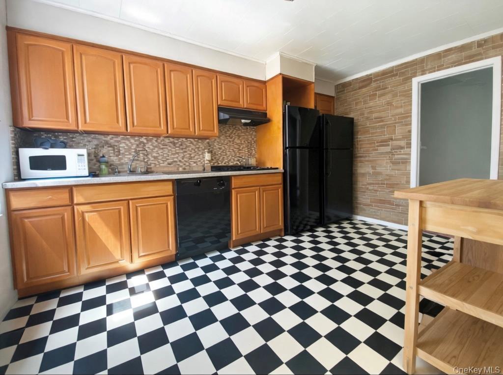 Single Family 16th Brooklyn, NY 11215, MLS-980347-7
