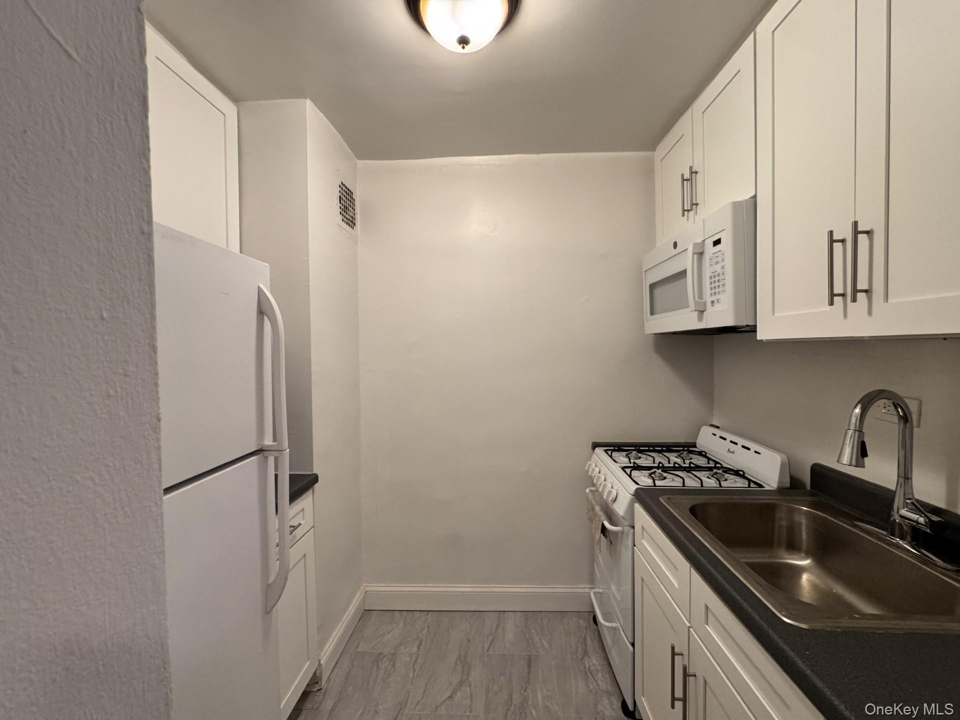 Apartment 108th Queens, NY 11375, MLS-980350-2