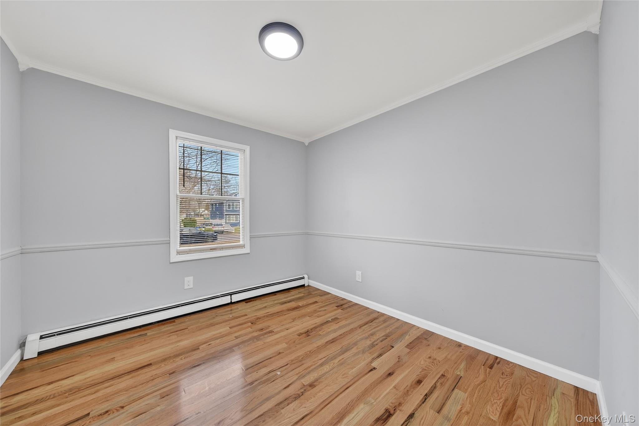 Single Family Oak  Suffolk County, NY 11967, MLS-980355-11