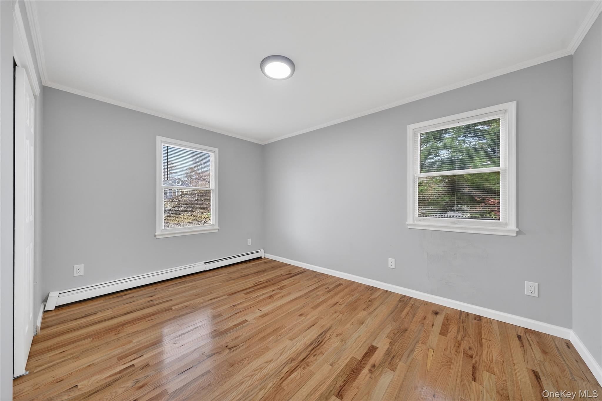 Single Family Oak  Suffolk County, NY 11967, MLS-980355-19