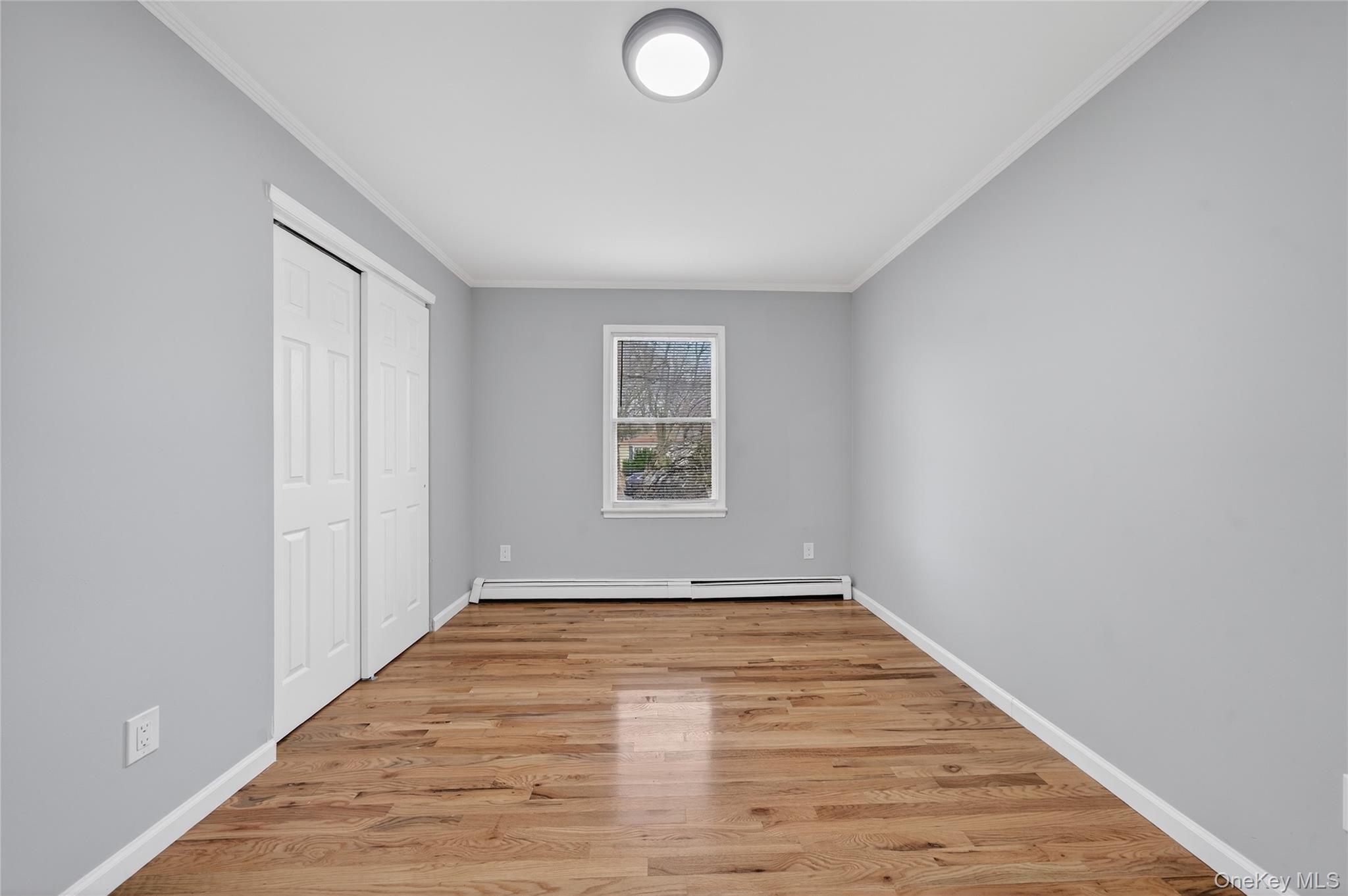 Single Family Oak  Suffolk County, NY 11967, MLS-980355-20