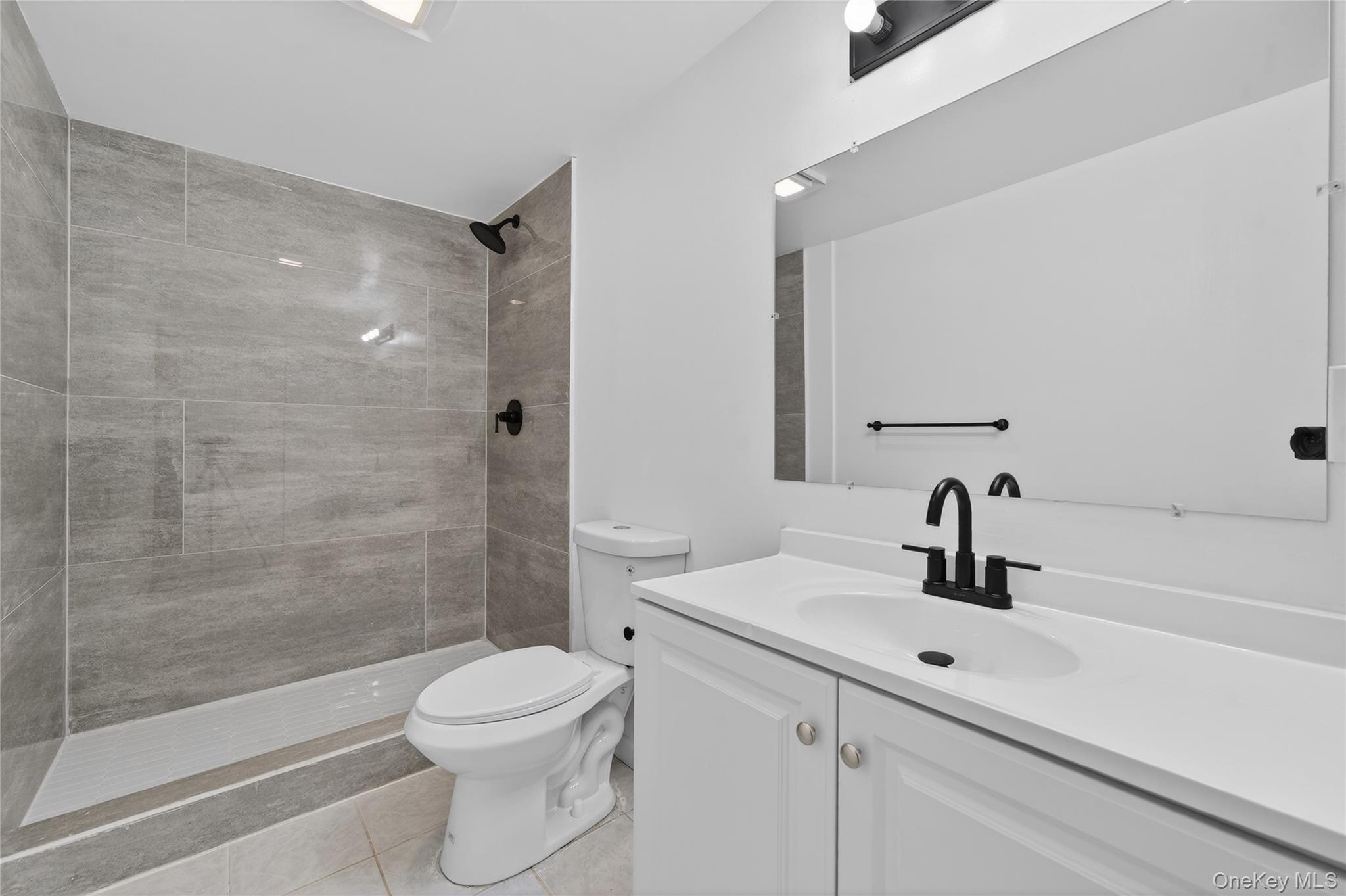 Single Family Oak  Suffolk County, NY 11967, MLS-980355-29