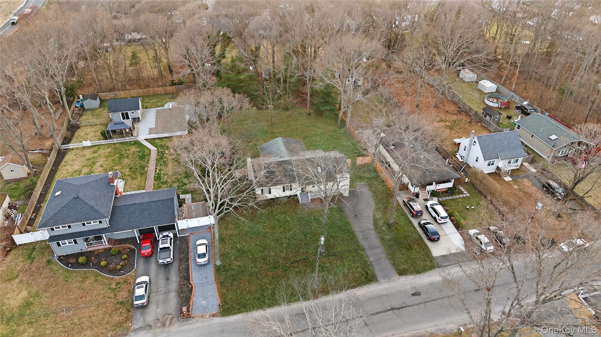 Single Family Oak  Suffolk County, NY 11967, MLS-980355-40