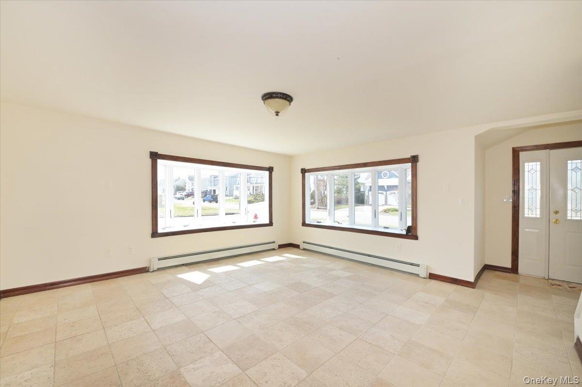Single Family Cabot  Nassau County, NY 11758, MLS-980358-11