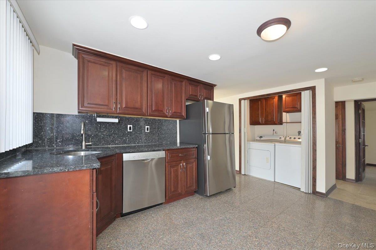 Single Family Cabot  Nassau County, NY 11758, MLS-980358-17