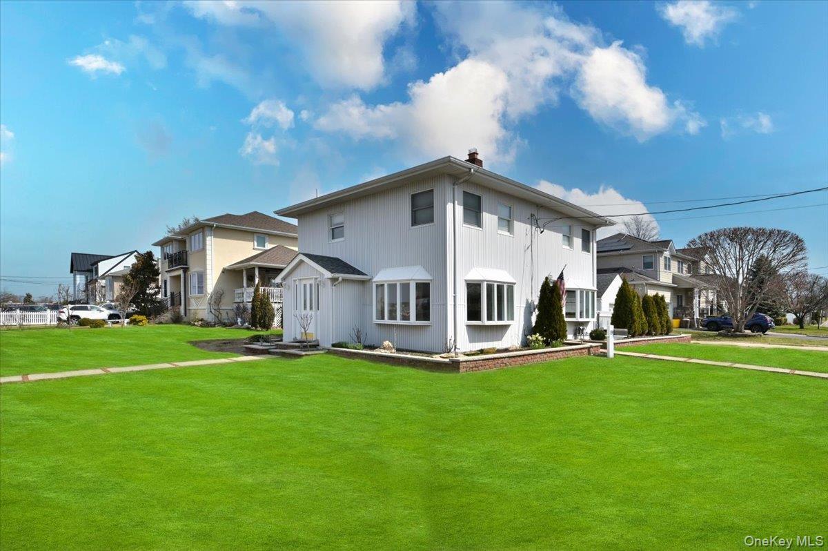 Single Family Cabot  Nassau County, NY 11758, MLS-980358-3
