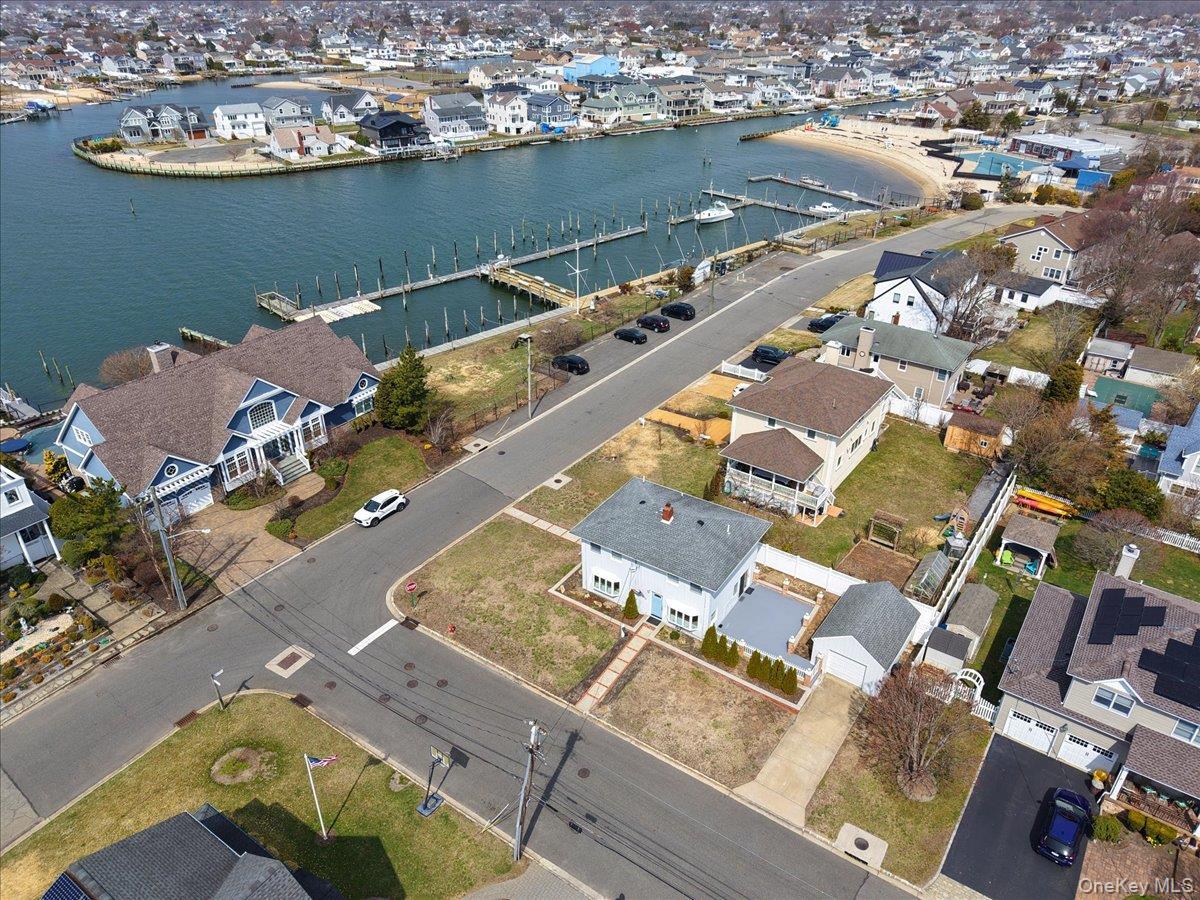 Single Family Cabot  Nassau County, NY 11758, MLS-980358-34