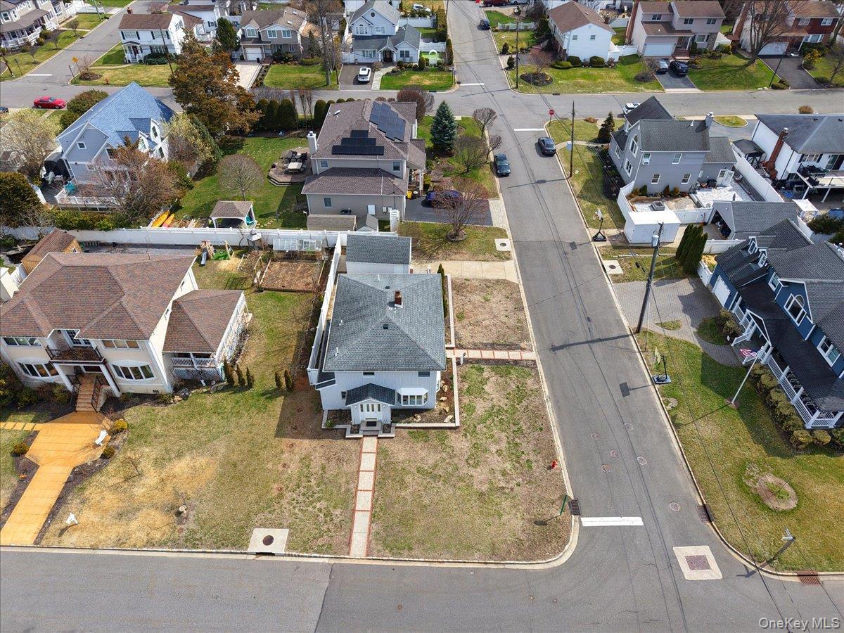 Single Family Cabot  Nassau County, NY 11758, MLS-980358-6