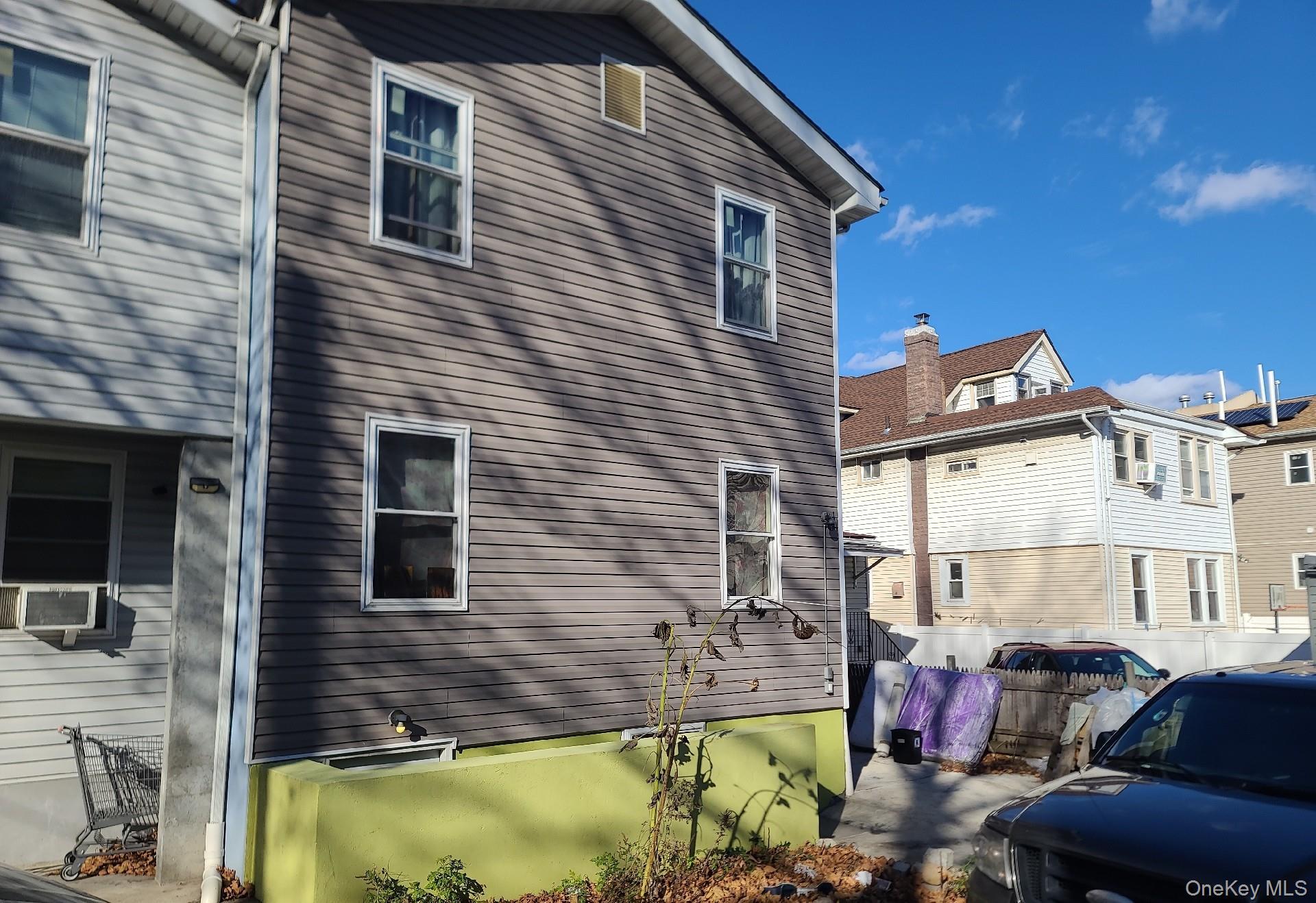 Single Family Glenwood  Brooklyn, NY 11236, MLS-980368-3