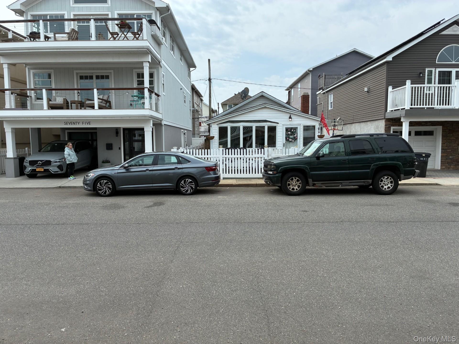 Single Family Pennsylvania  Nassau County, NY 11561, MLS-980378-2