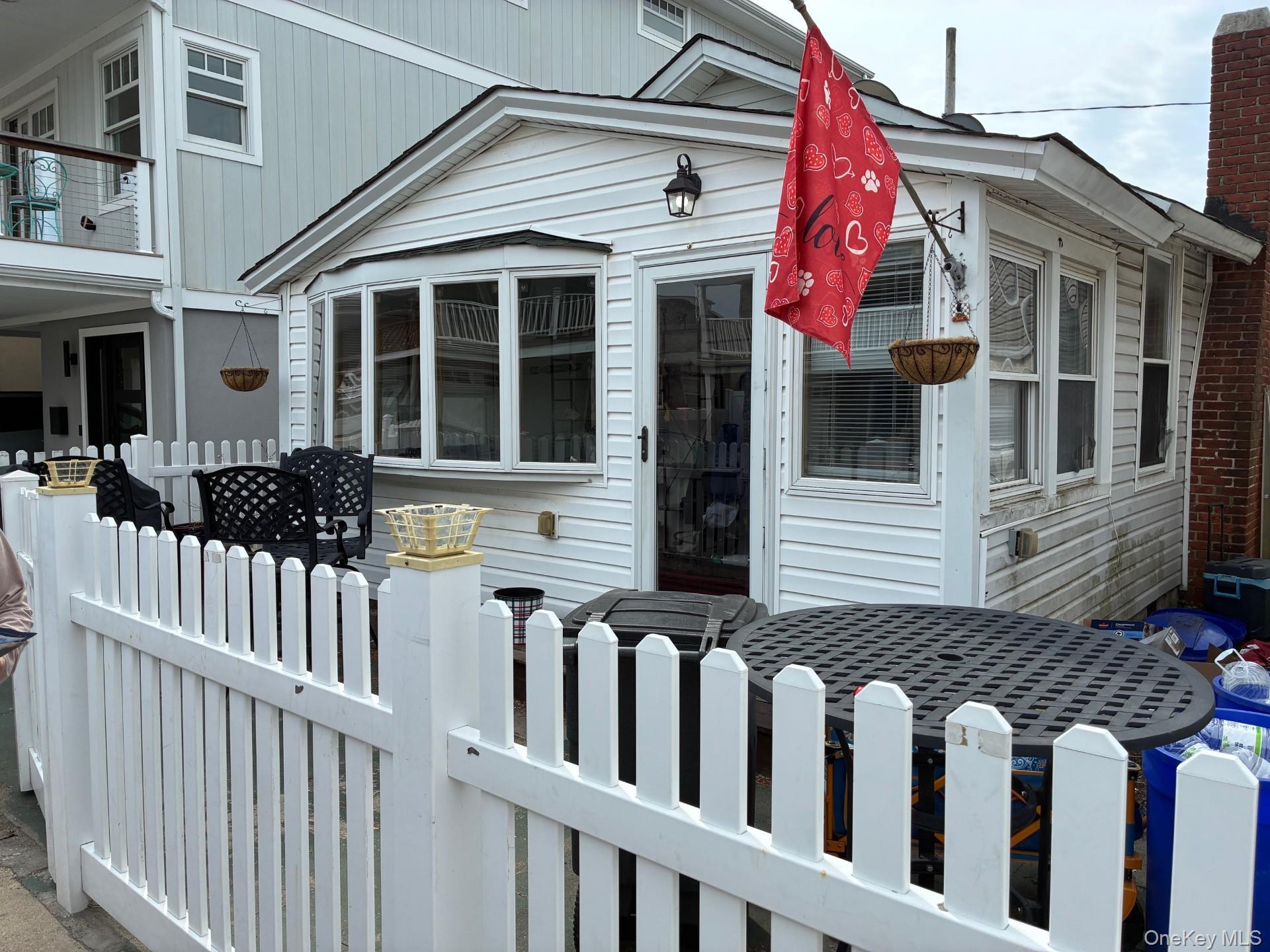 Single Family Pennsylvania  Nassau County, NY 11561, MLS-980378-5