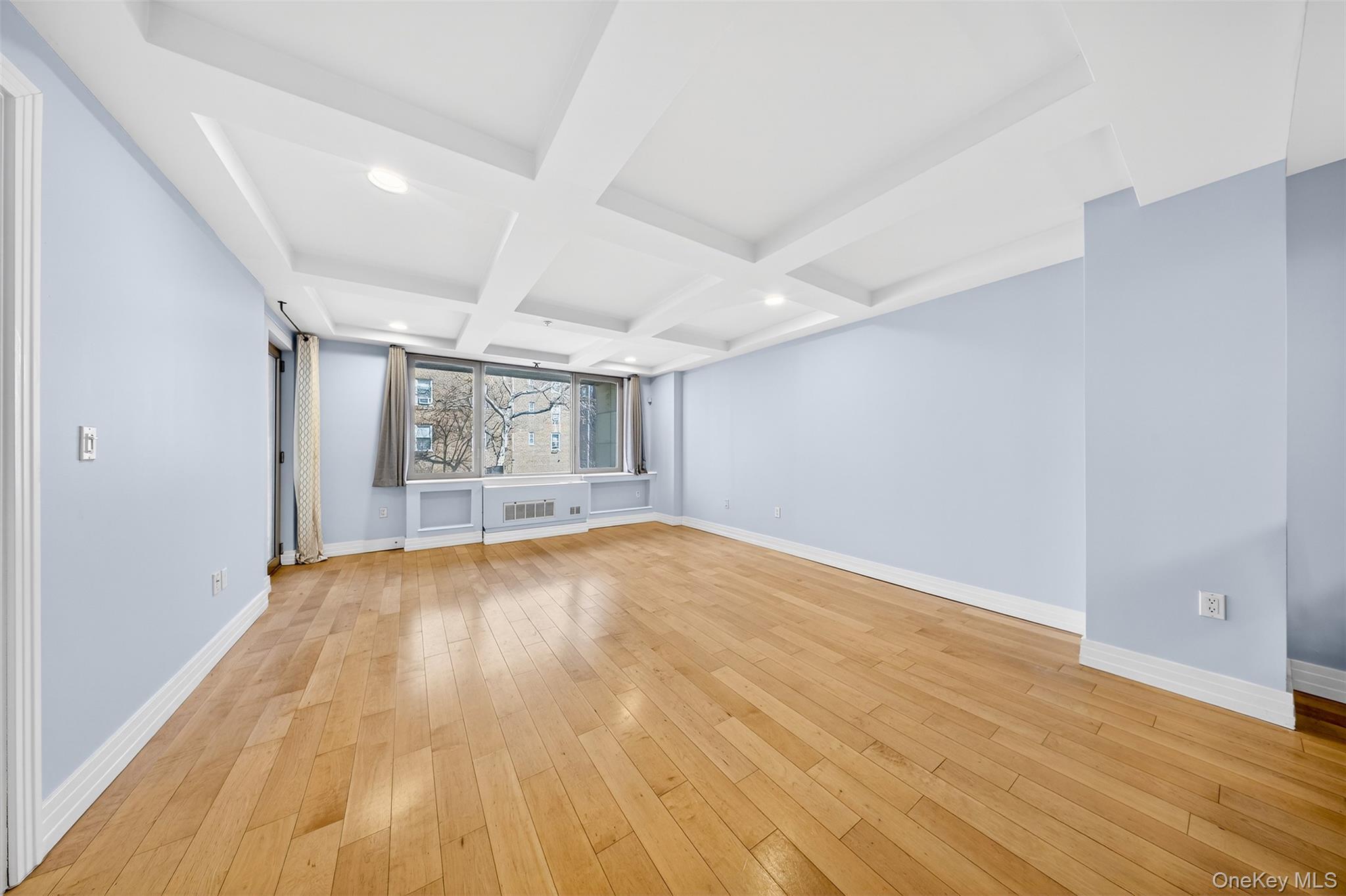 Condo Yellowstone  Queens, NY 11375, MLS-980397-4