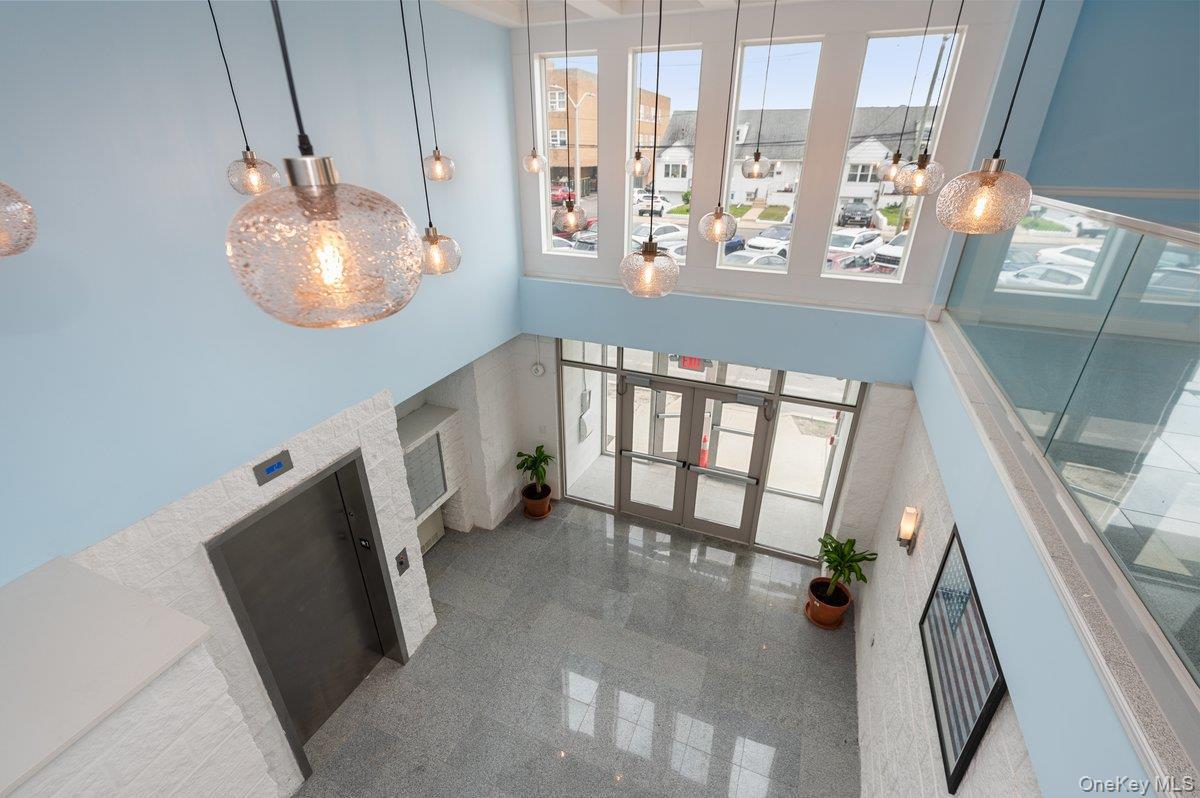 Condo Broadway  Nassau County, NY 11561, MLS-980410-3