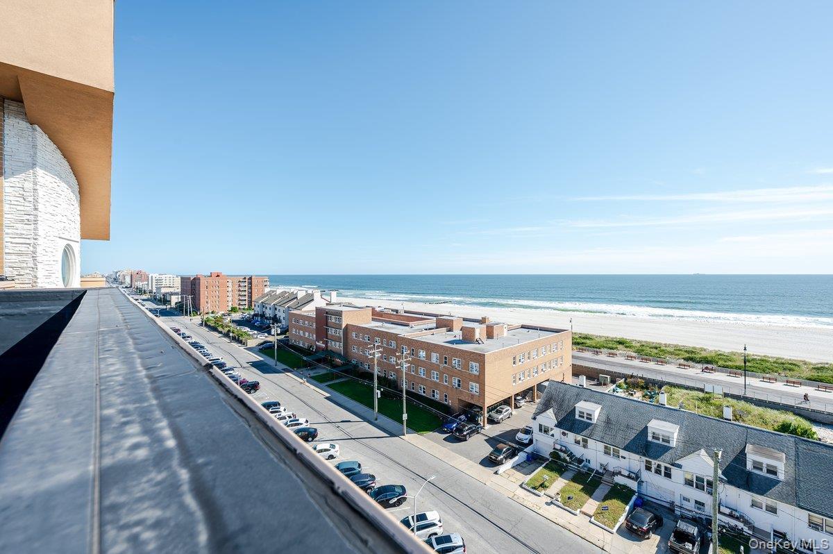 Condo Broadway  Nassau County, NY 11561, MLS-980410-42