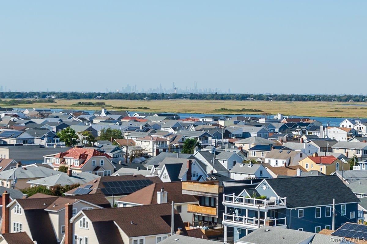 Condo Broadway  Nassau County, NY 11561, MLS-980410-47