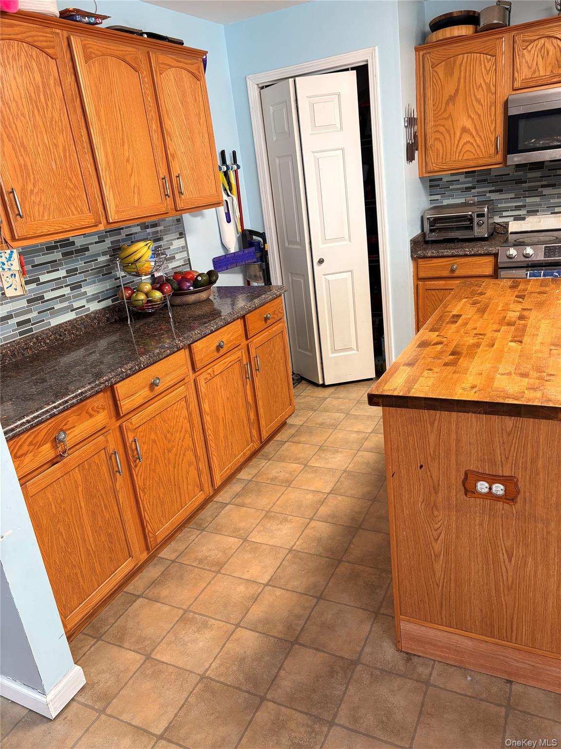 Single Family Marjorie Sullivan County, NY 12701, MLS-980414-24