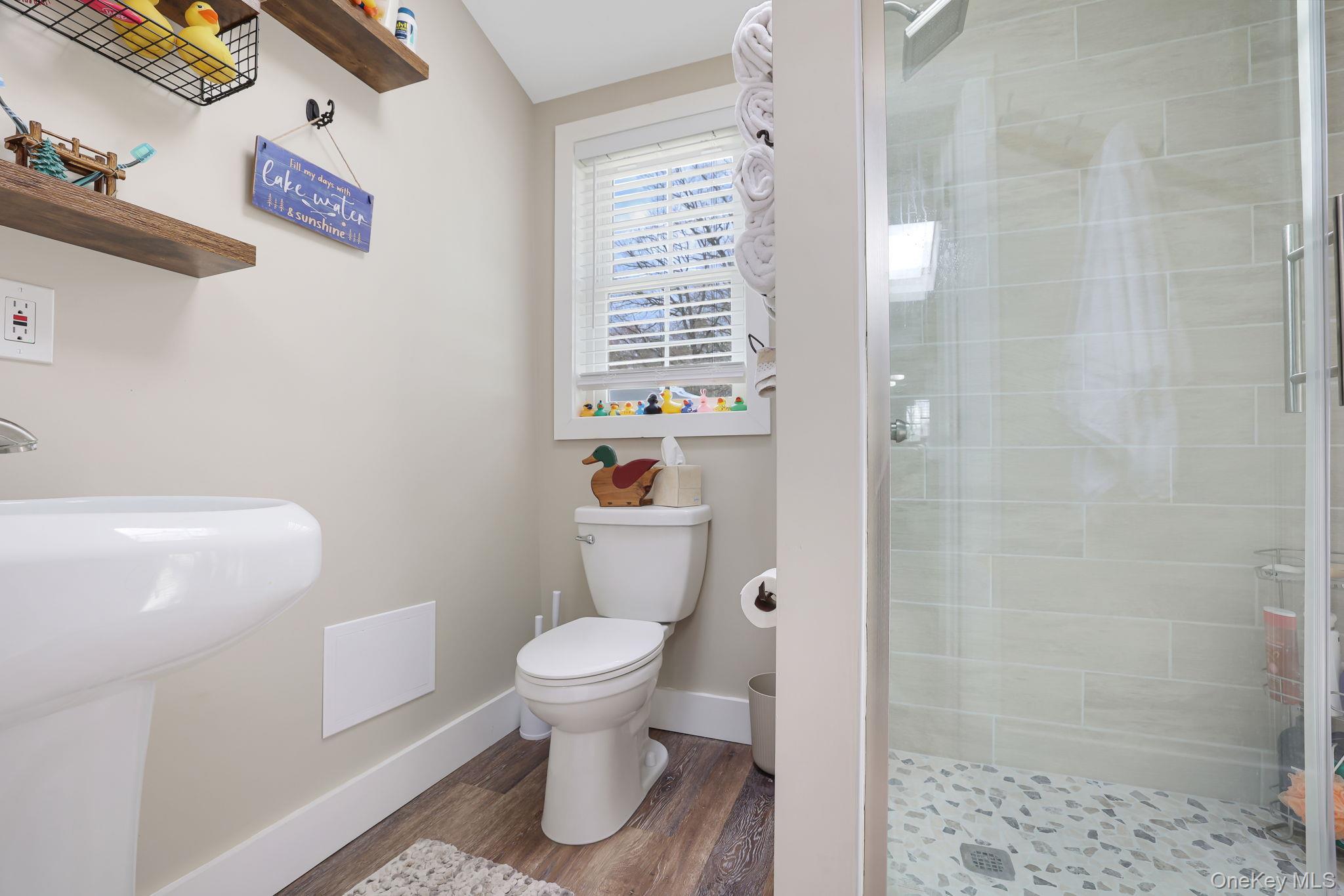 Single Family Minisink  Sullivan County, NY 12737, MLS-980421-11