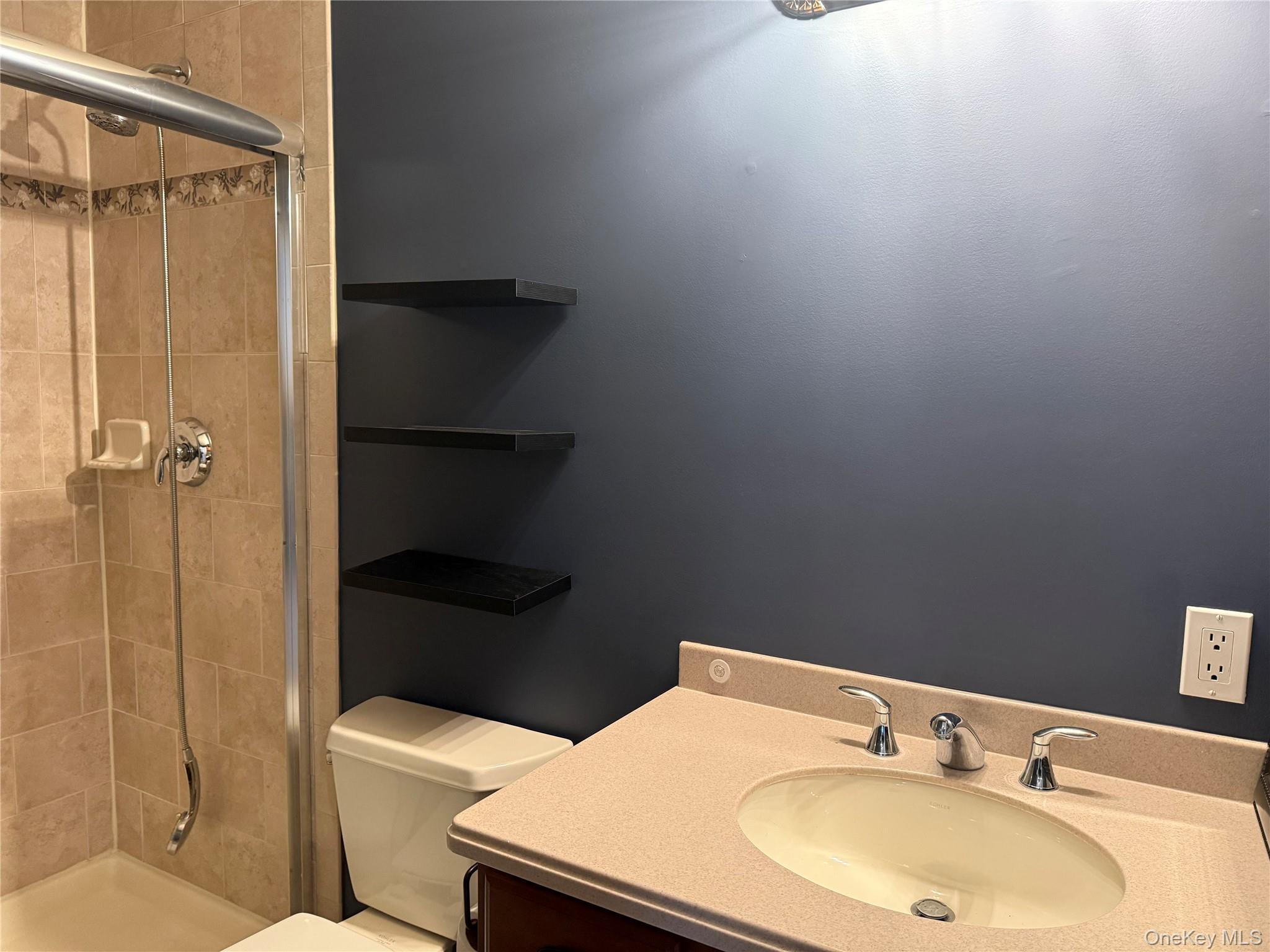 Condo Lorien  Suffolk County, NY 11747, MLS-980422-10