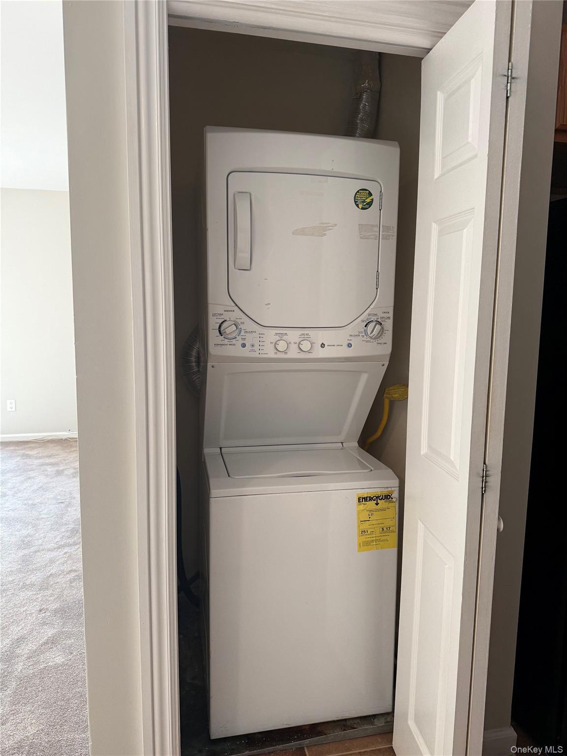 Condo Lorien  Suffolk County, NY 11747, MLS-980422-6